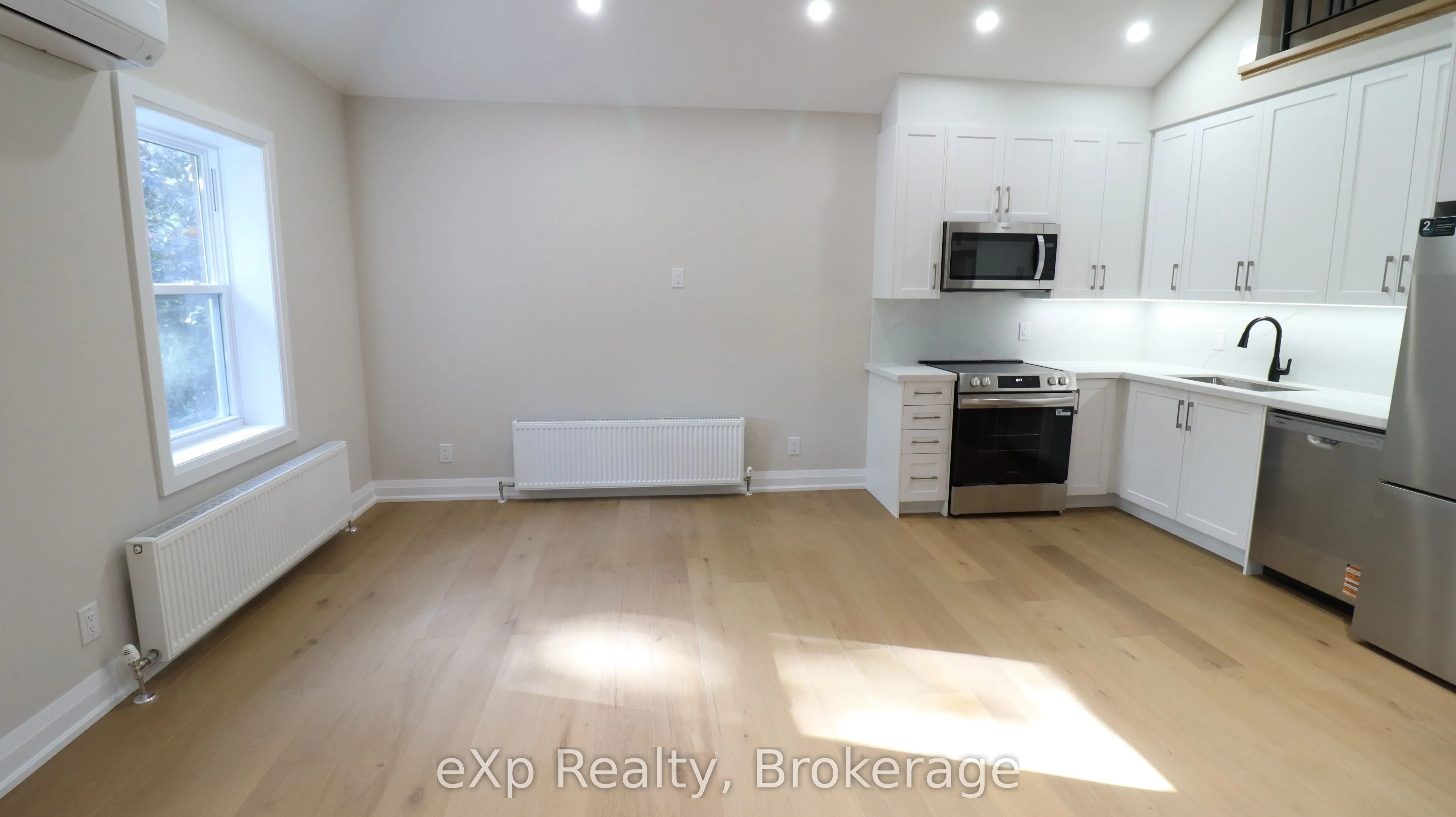 875 Millwood Road, #3B