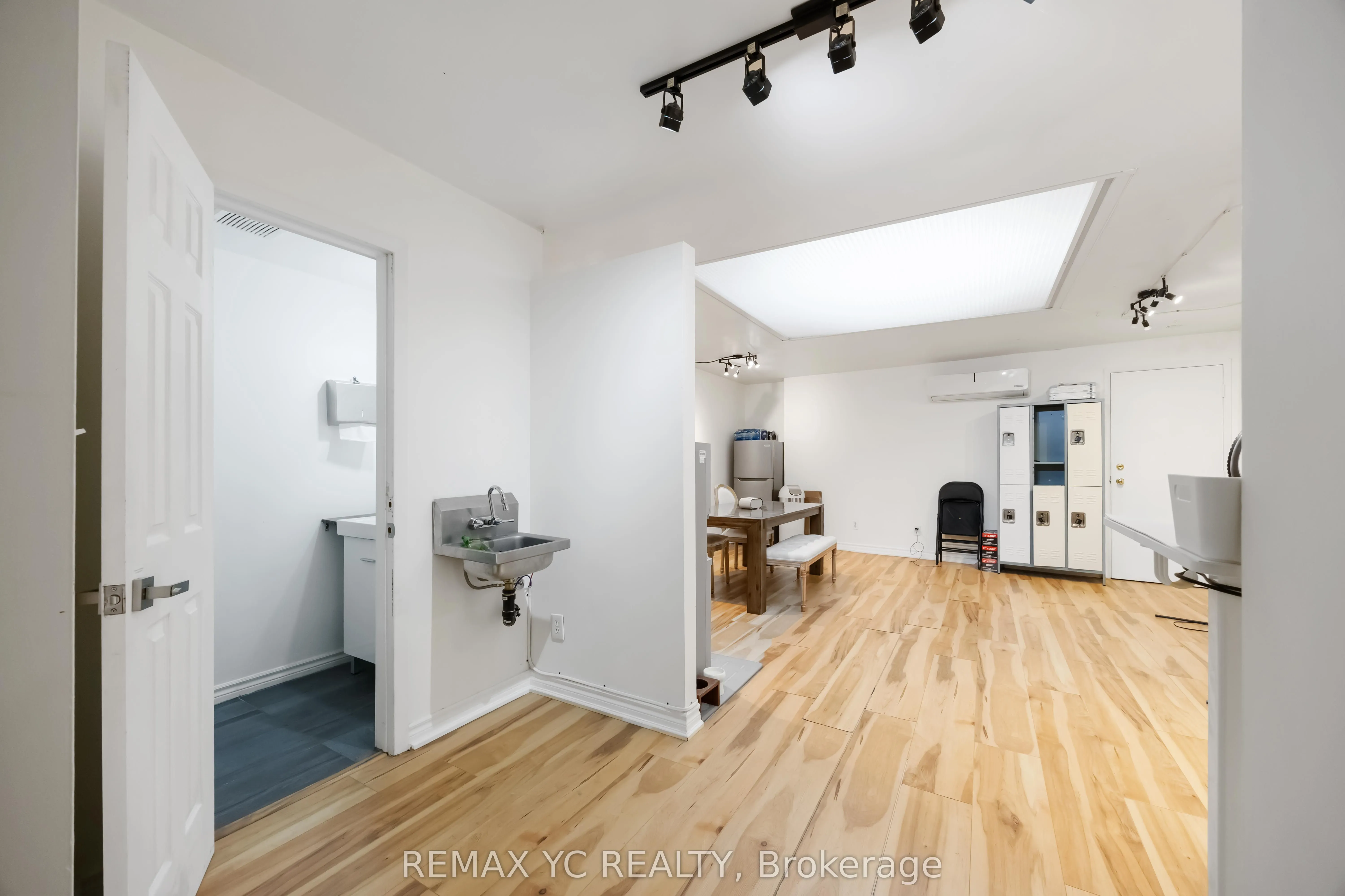 4864 Yonge Street, #2nd Floor