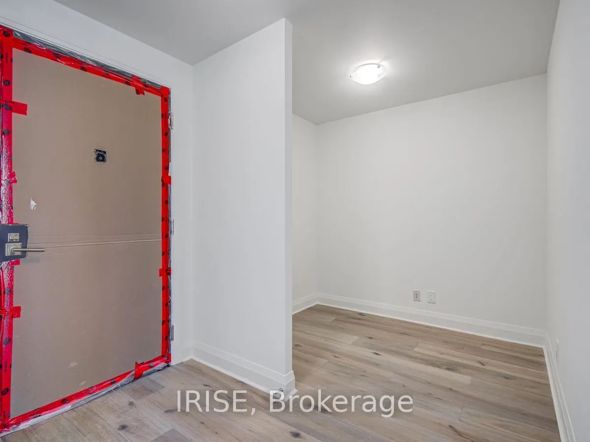 151 Avenue Road, #705