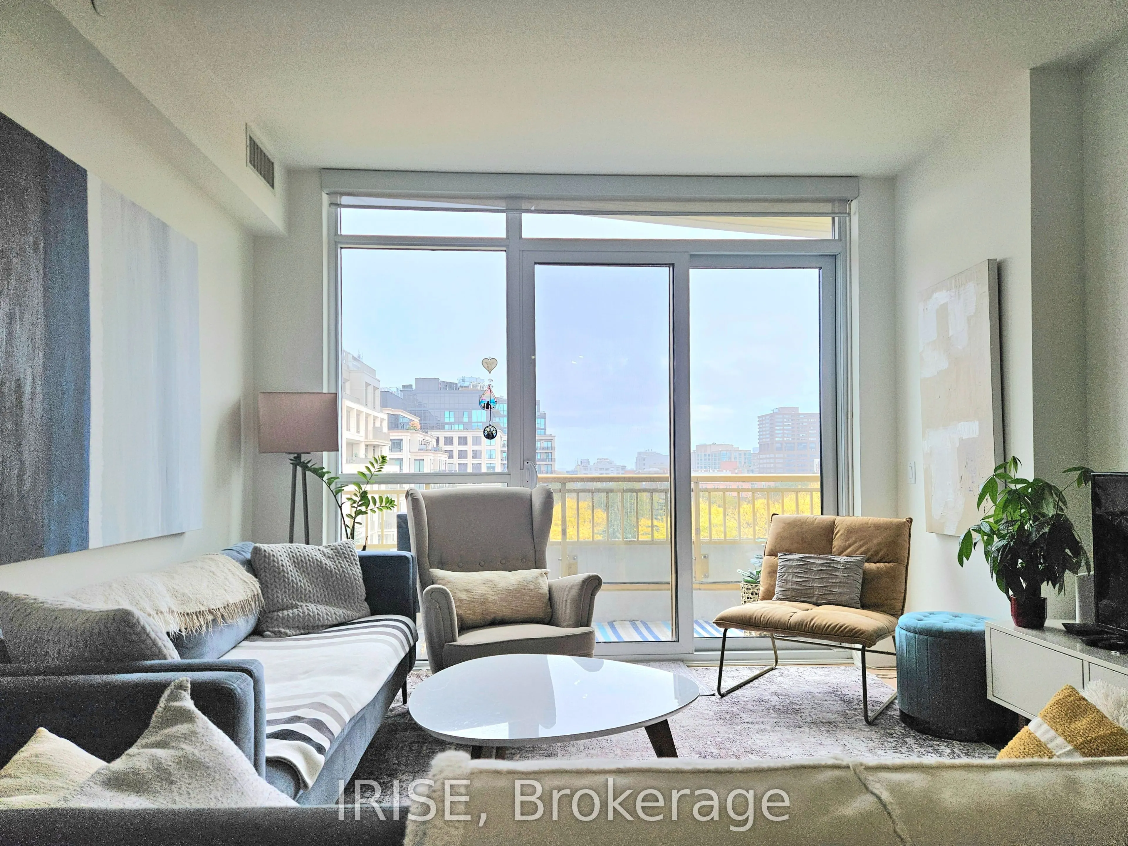 151 Avenue Road, #705