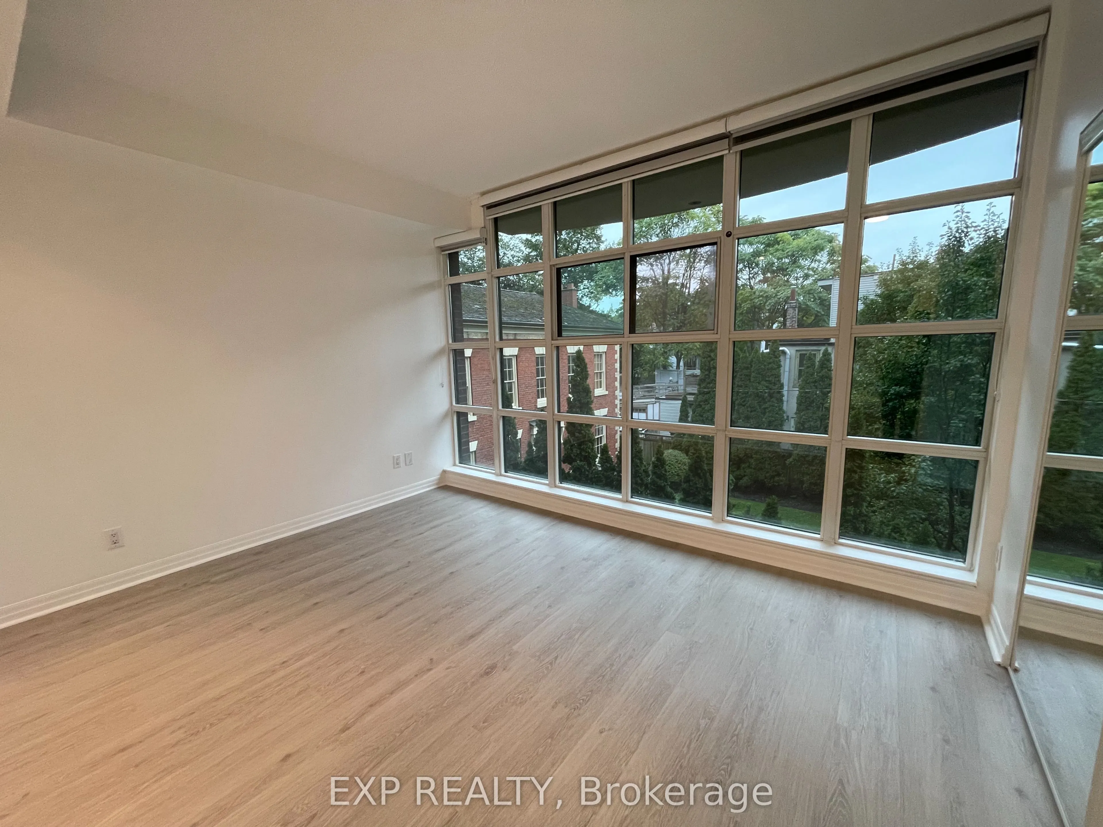 901 Queen Street W, #227