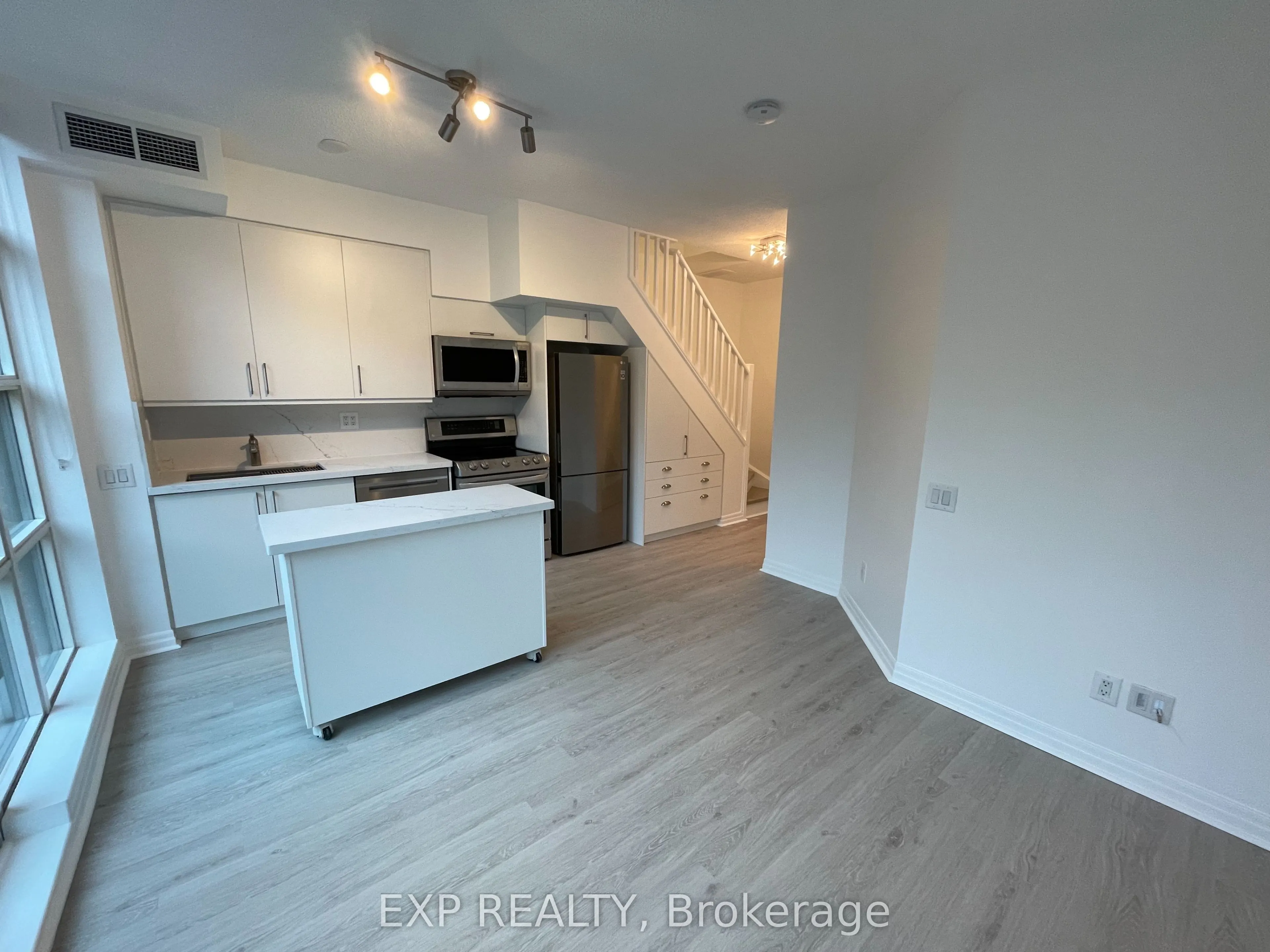 901 Queen Street W, #227