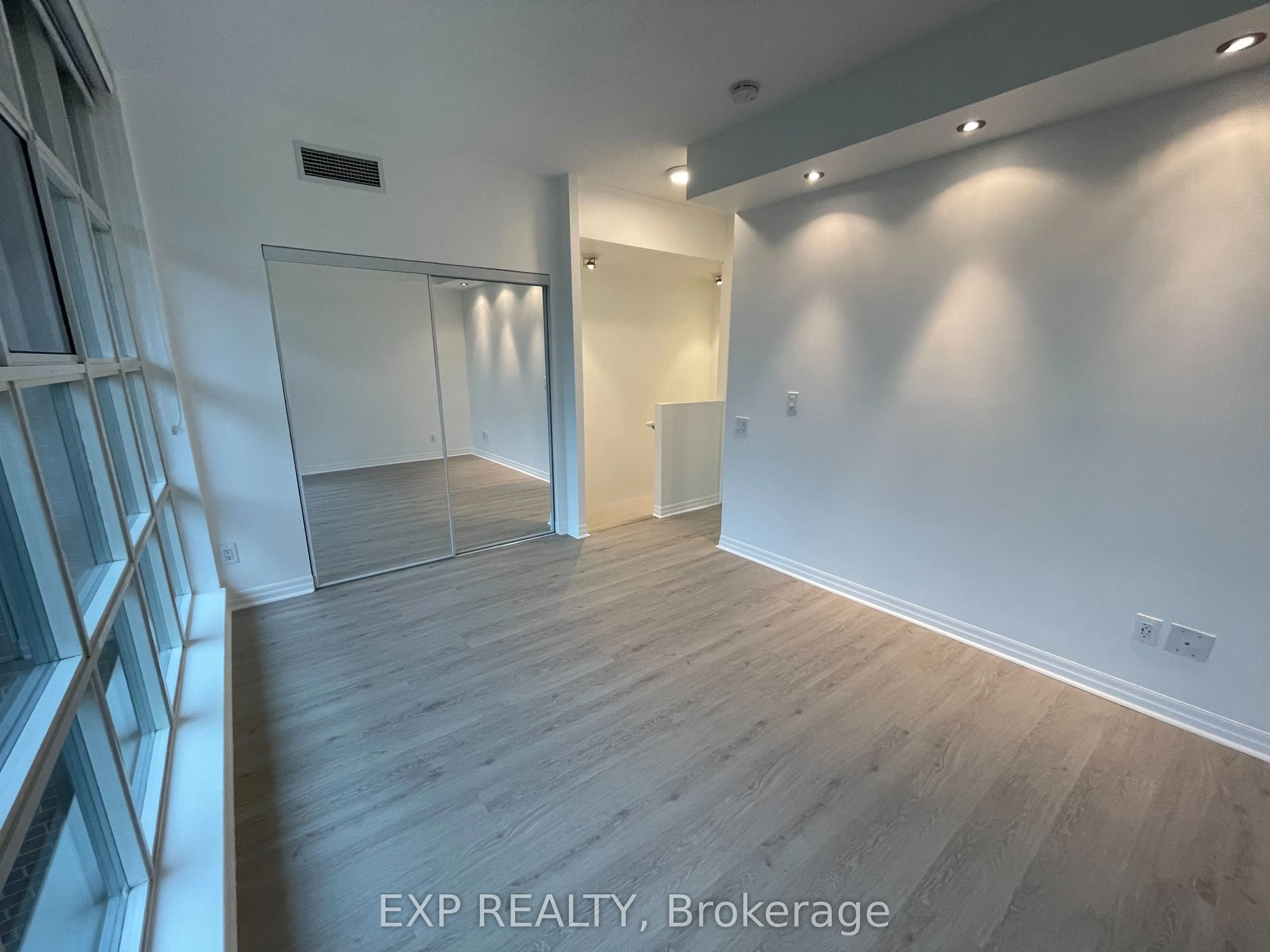 901 Queen Street W, #227