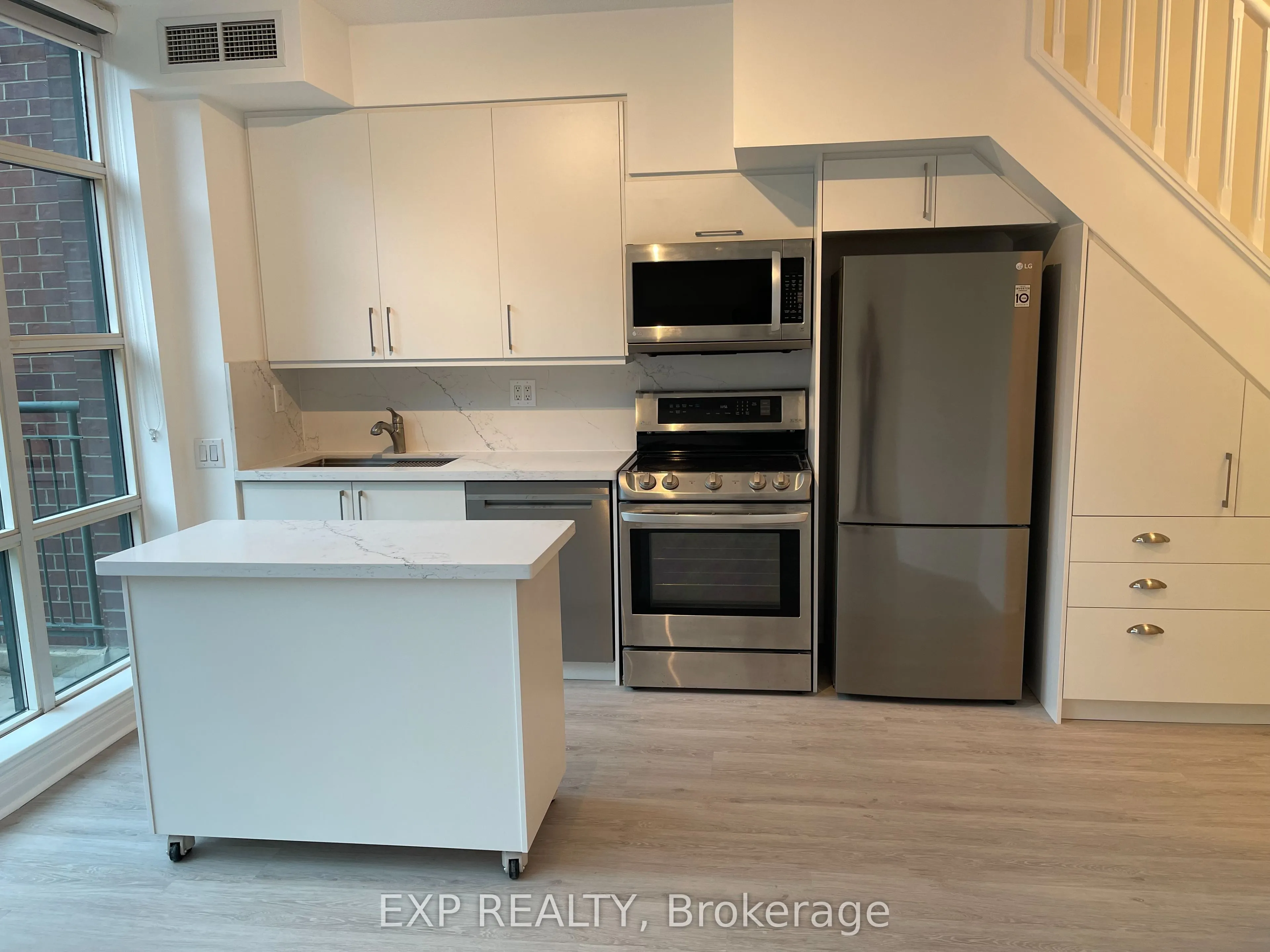 901 Queen Street W, #227