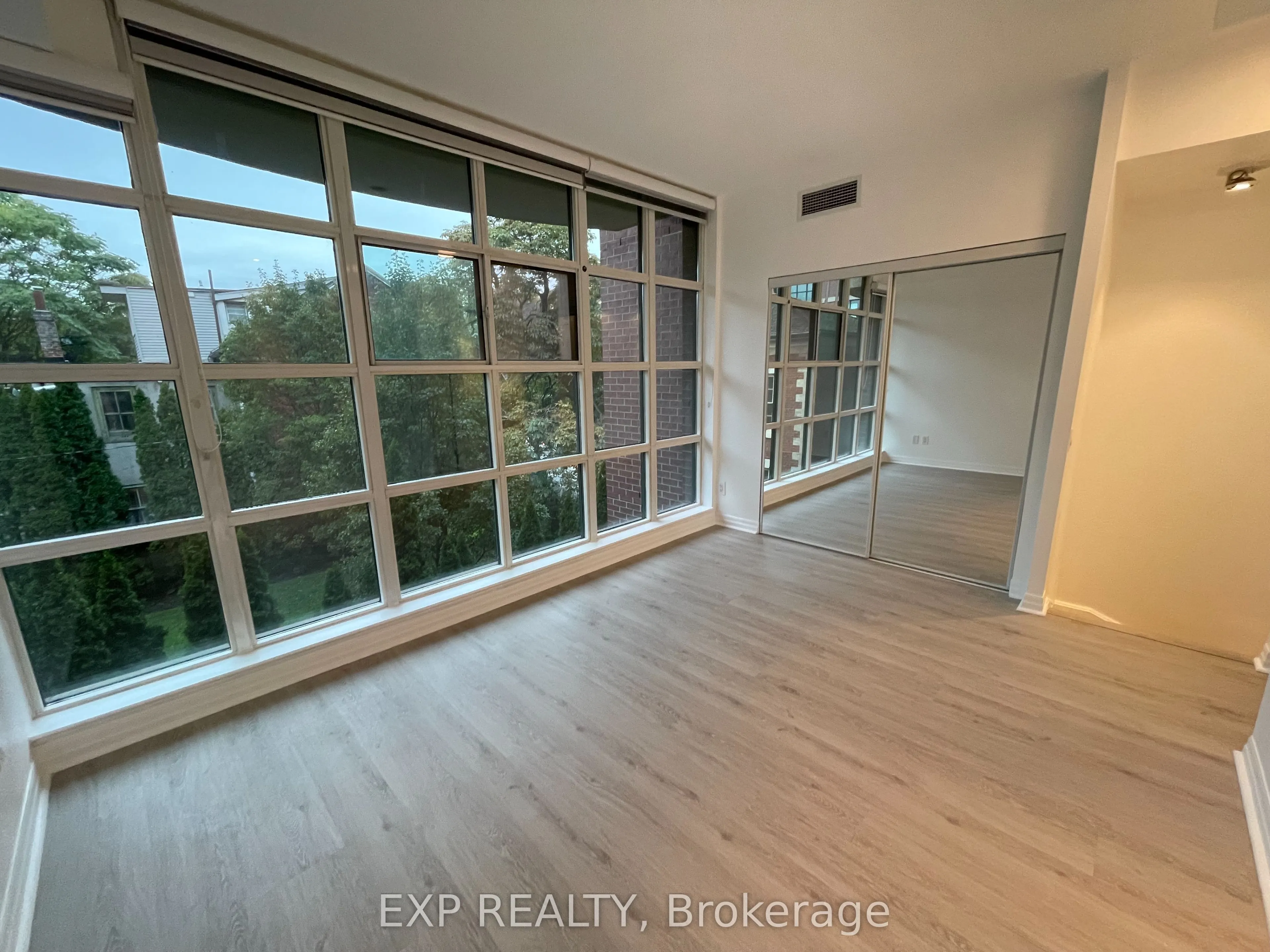 901 Queen Street W, #227