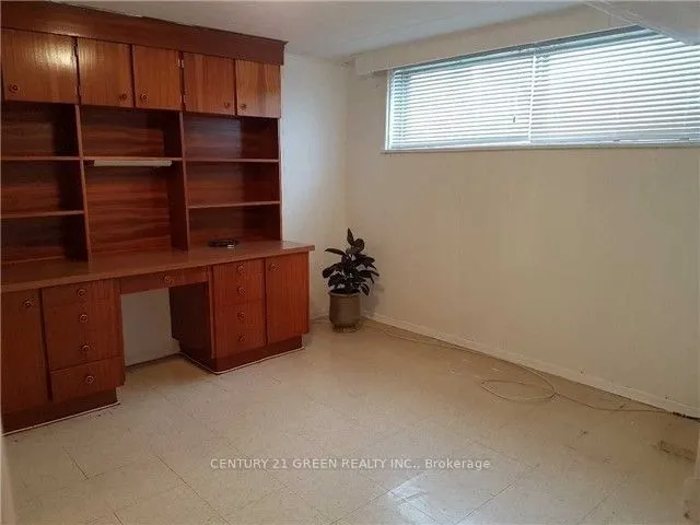 171 Kennard Avenue, #Bsmt