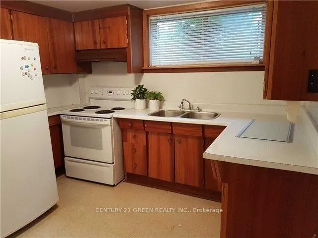 171 Kennard Avenue, #Bsmt