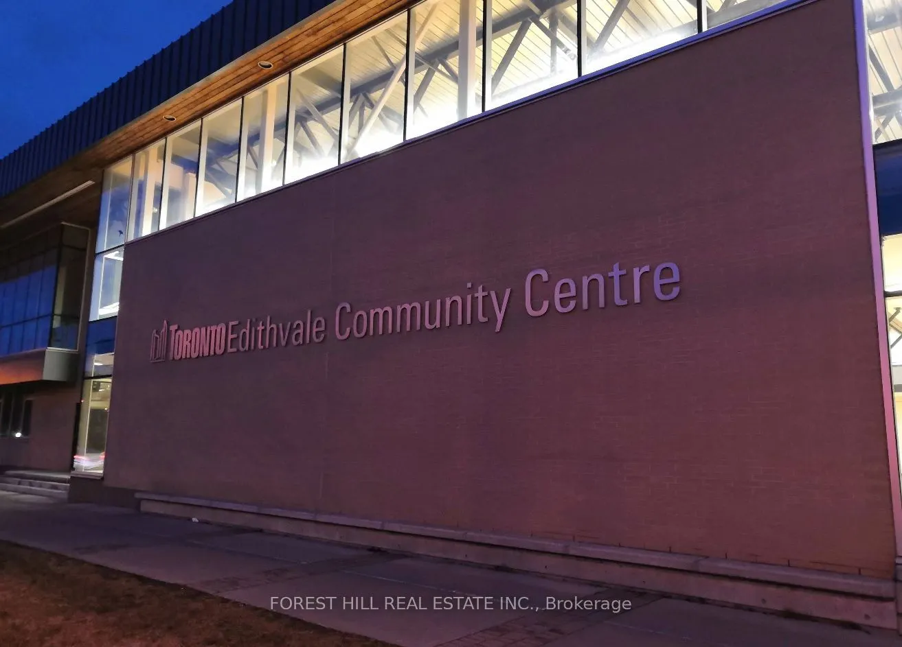 155 Churchill Avenue