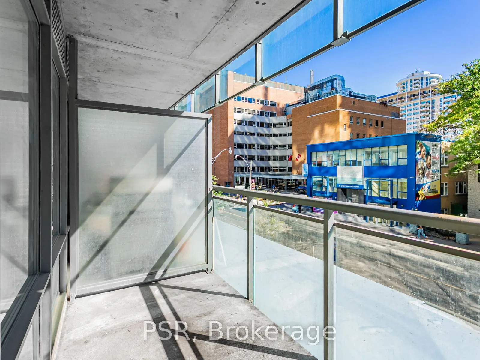 22 Wellesley Street E, #202