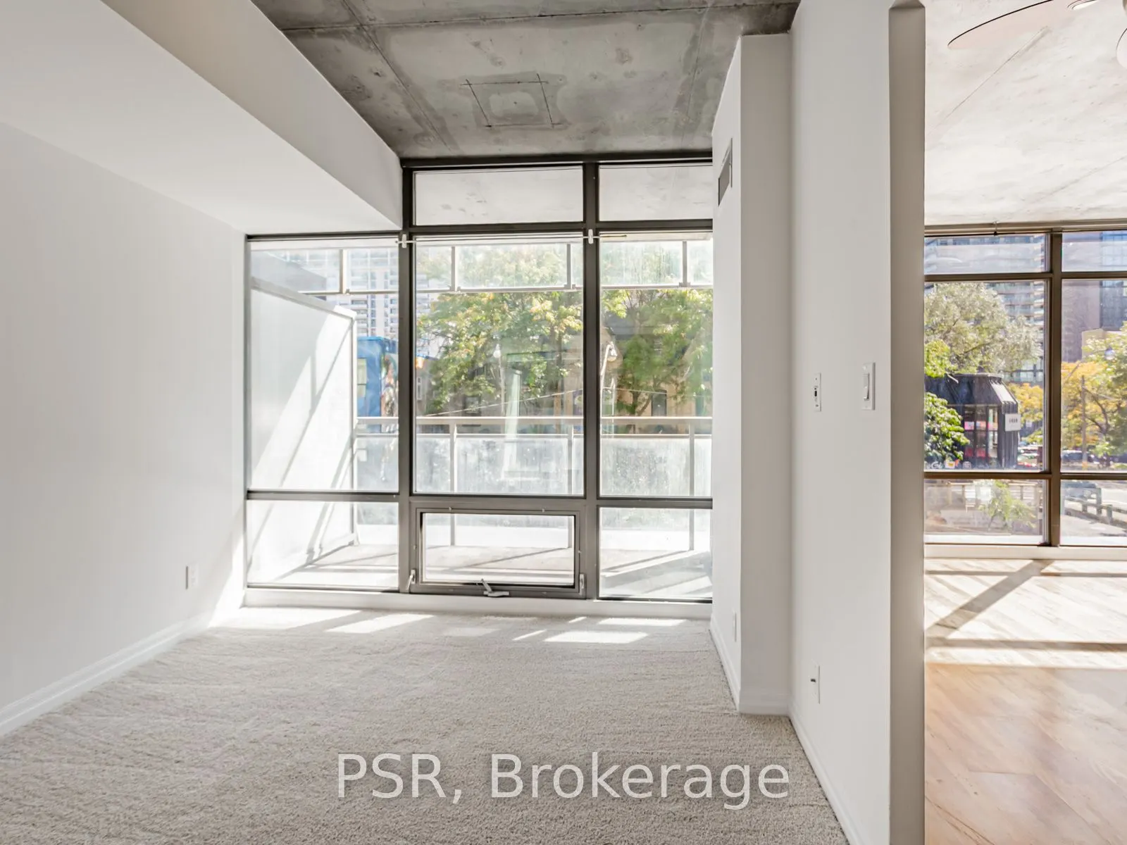 22 Wellesley Street E, #202