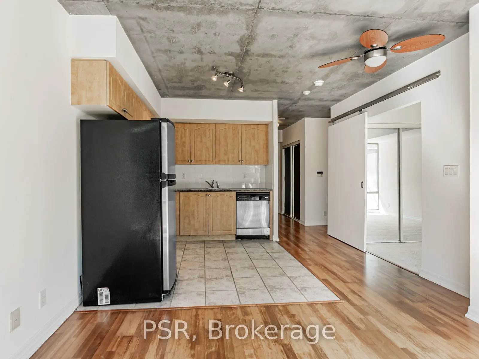 22 Wellesley Street E, #202