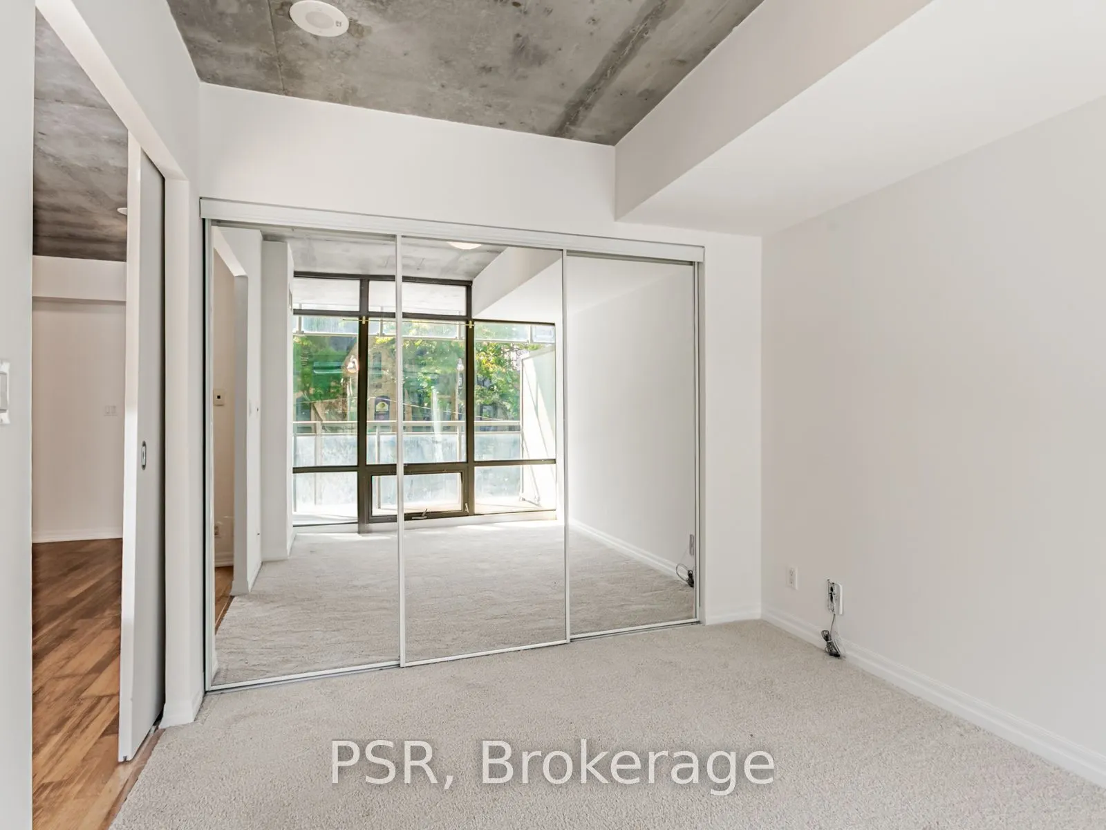 22 Wellesley Street E, #202