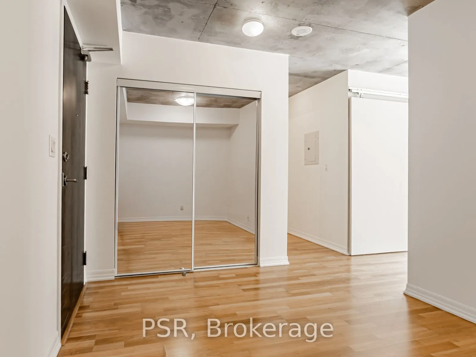 22 Wellesley Street E, #202