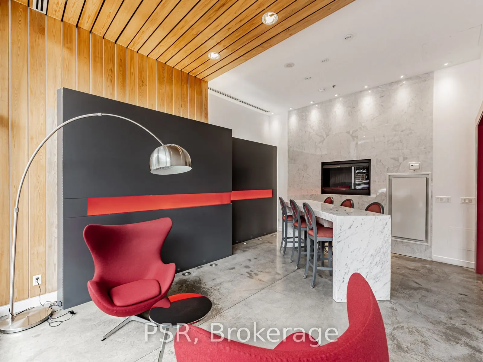 22 Wellesley Street E, #202