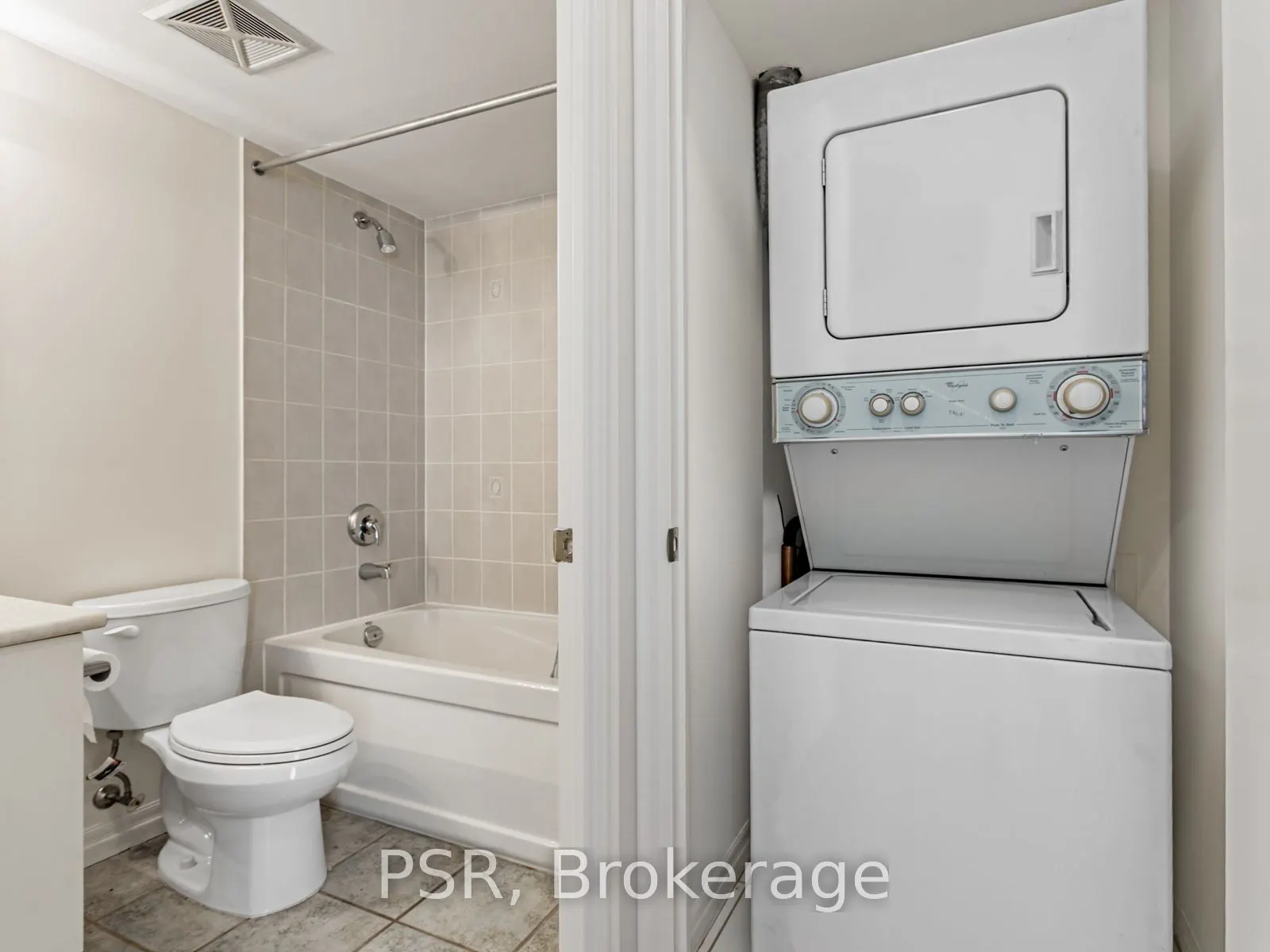 22 Wellesley Street E, #202