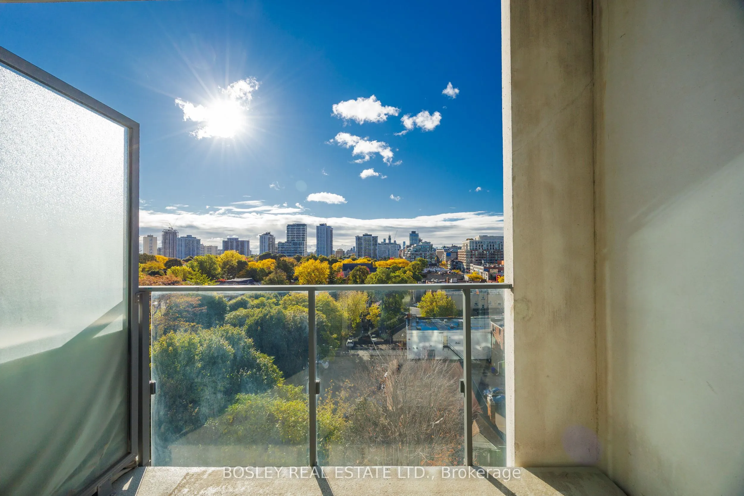 8 Hillsdale Avenue E, #932