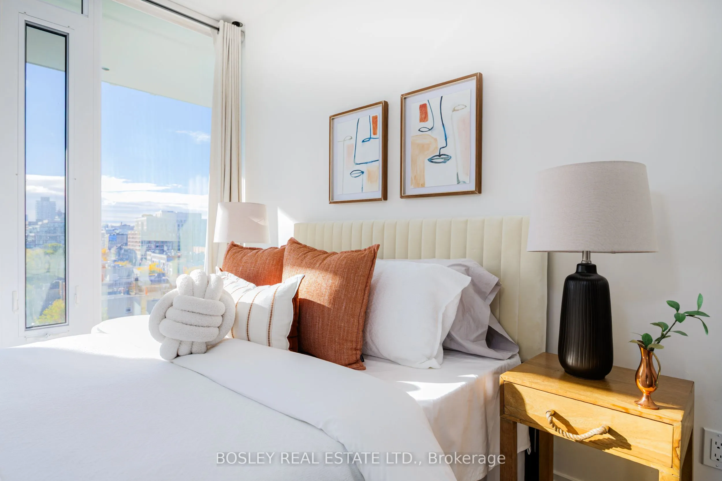 8 Hillsdale Avenue E, #932