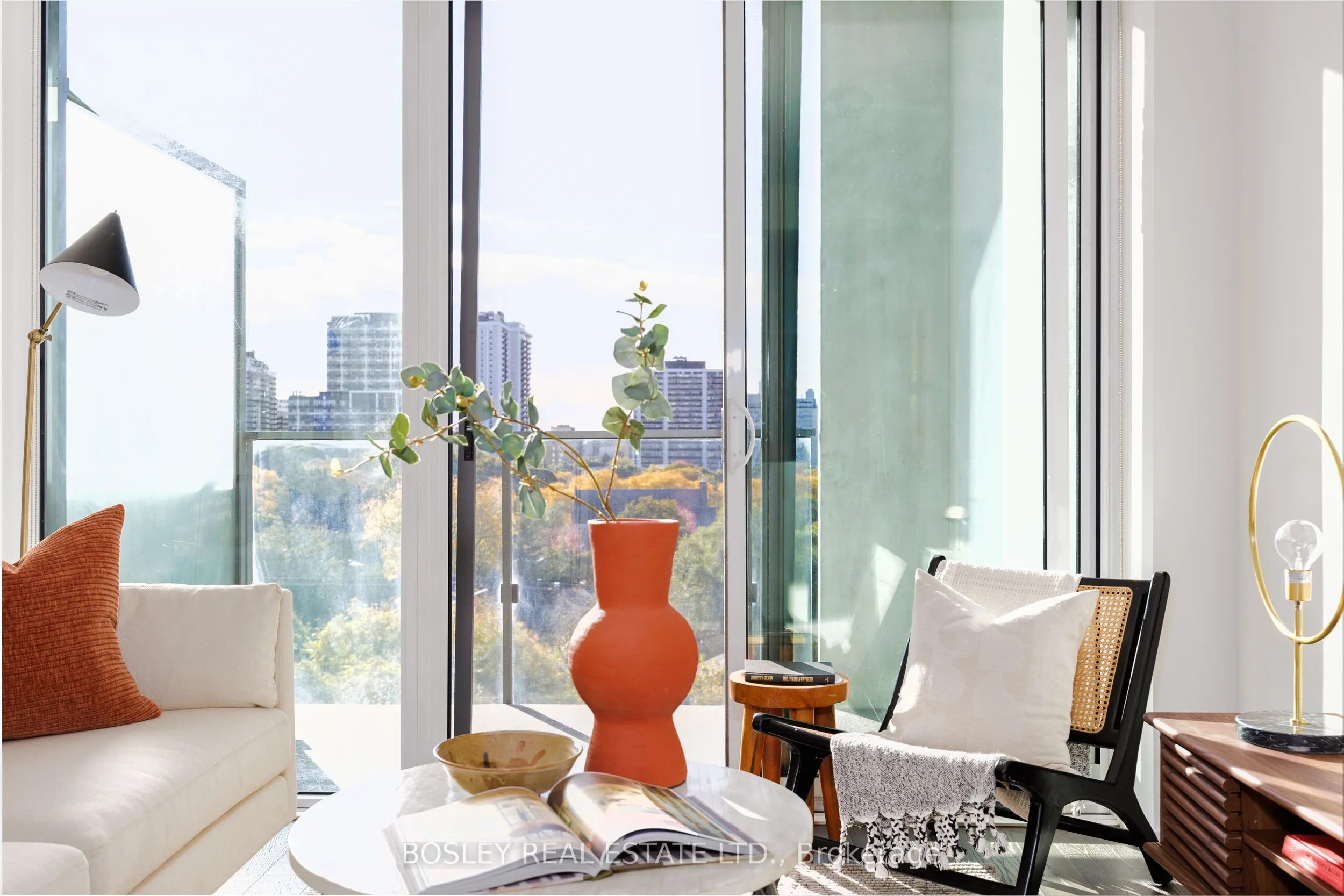 8 Hillsdale Avenue E, #932