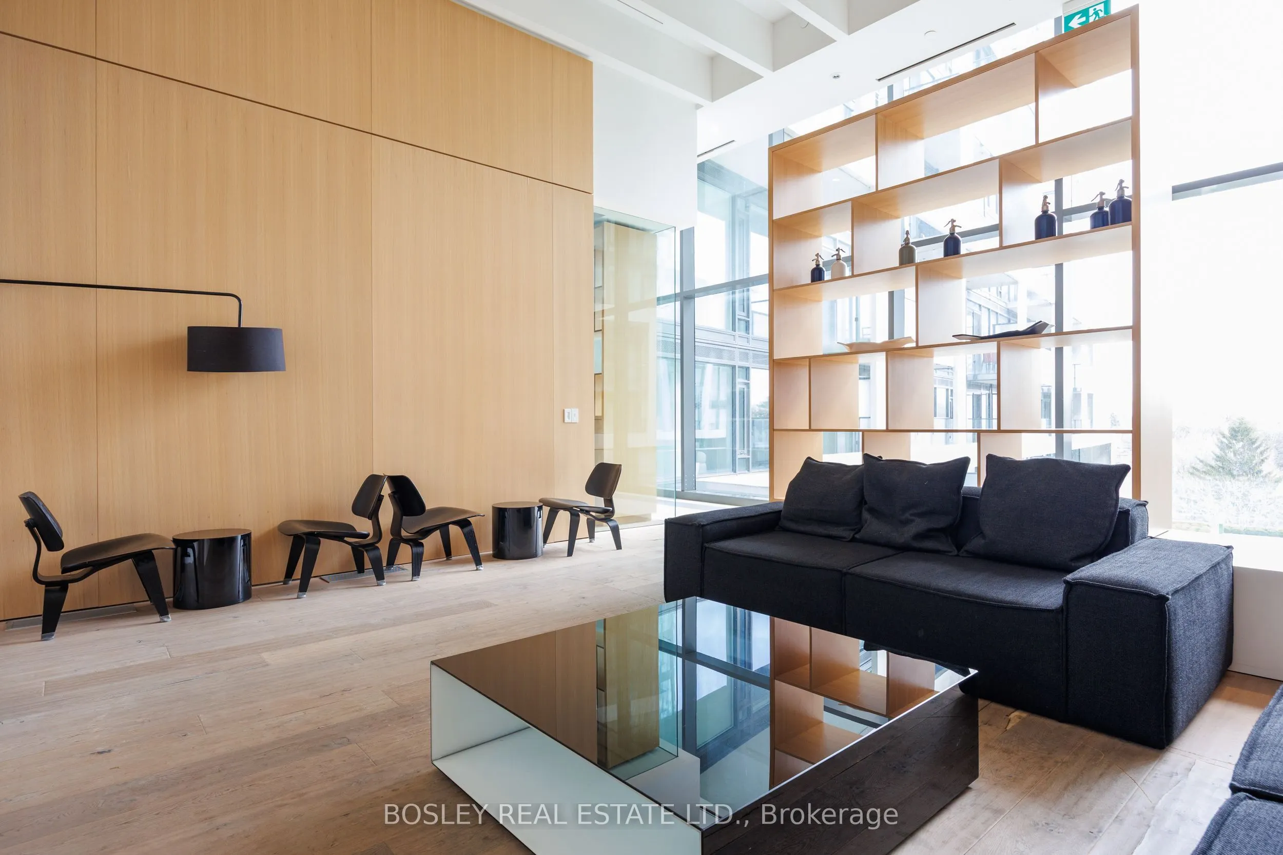 8 Hillsdale Avenue E, #932