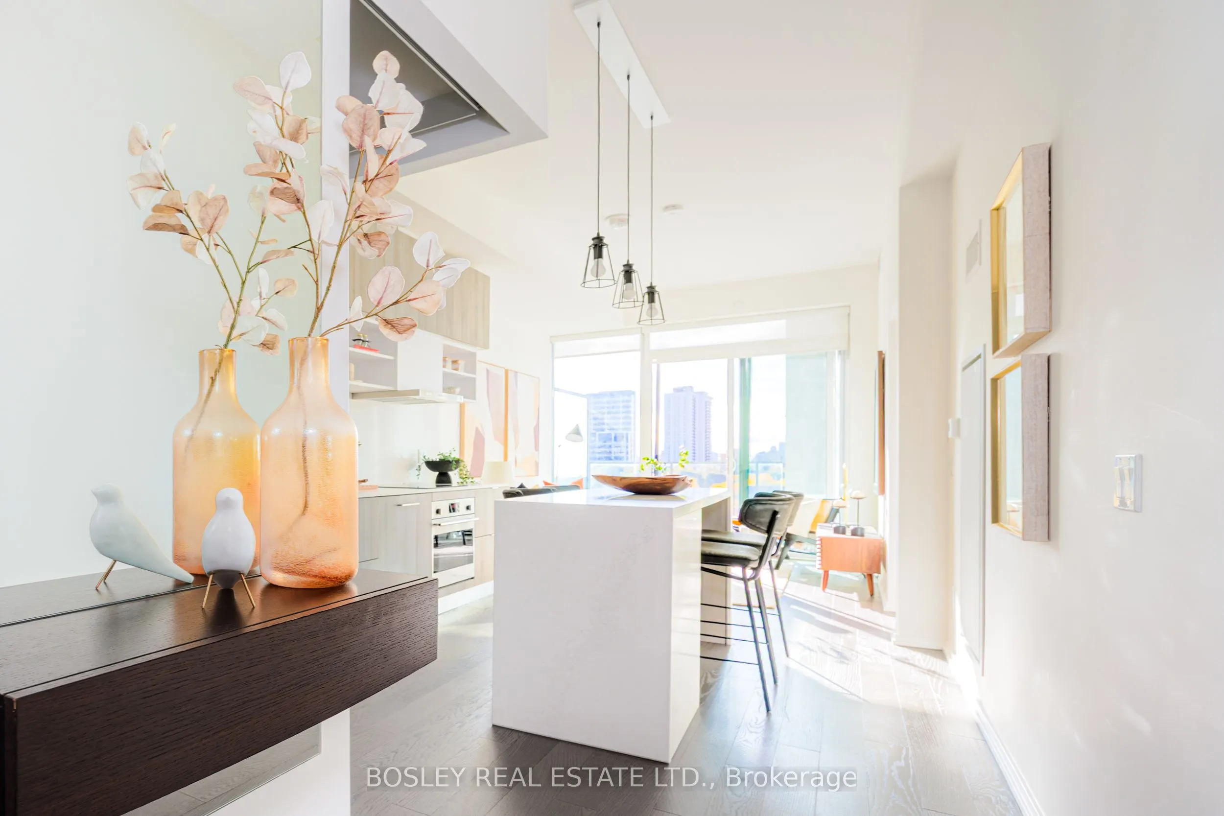 8 Hillsdale Avenue E, #932