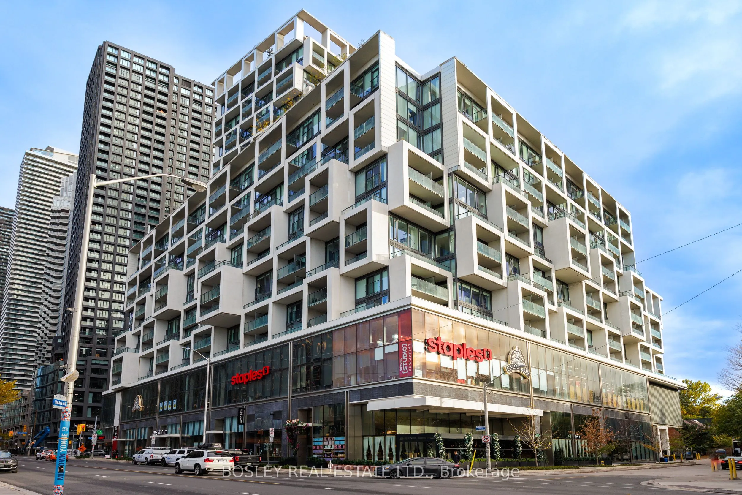 8 Hillsdale Avenue E, #932