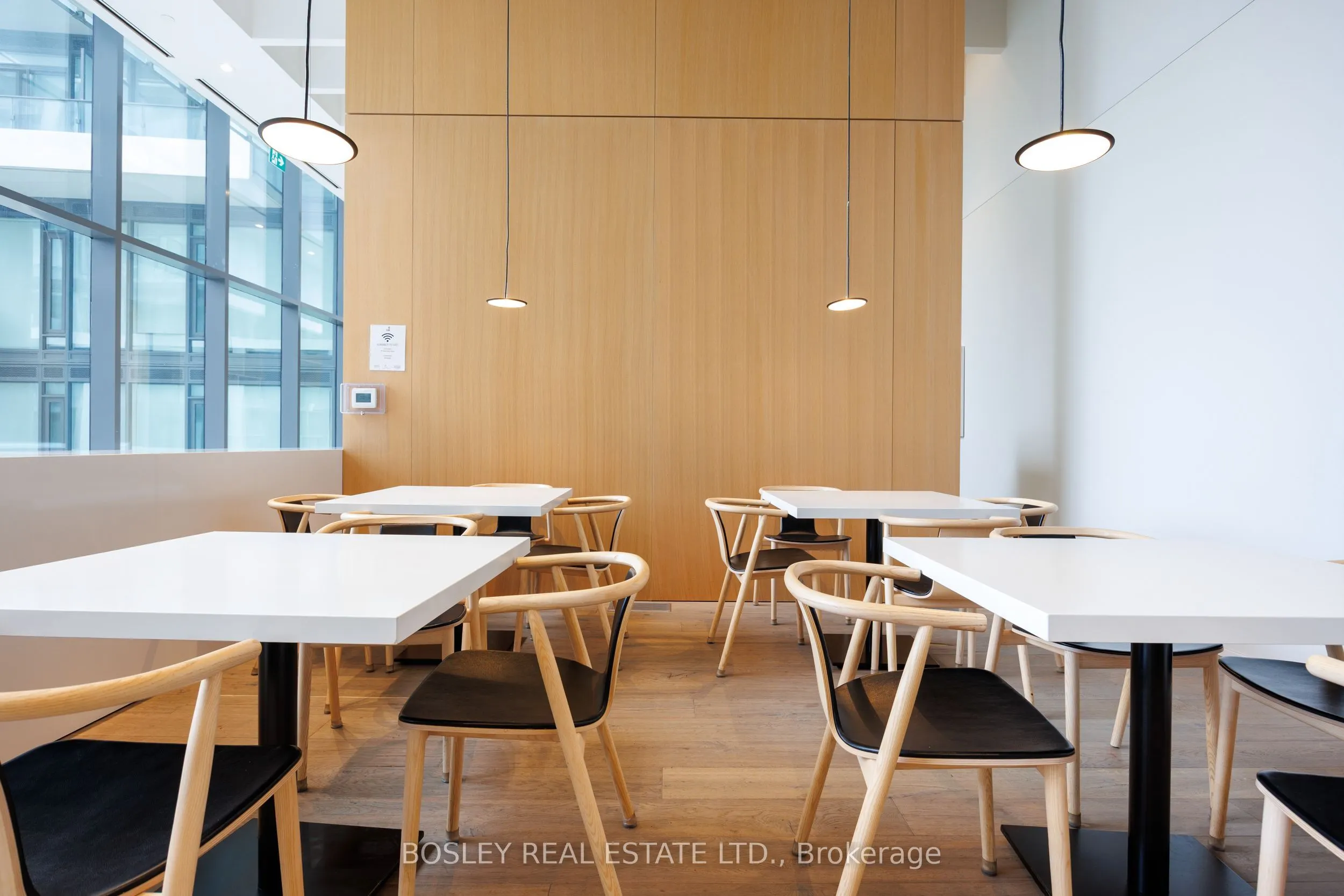 8 Hillsdale Avenue E, #932