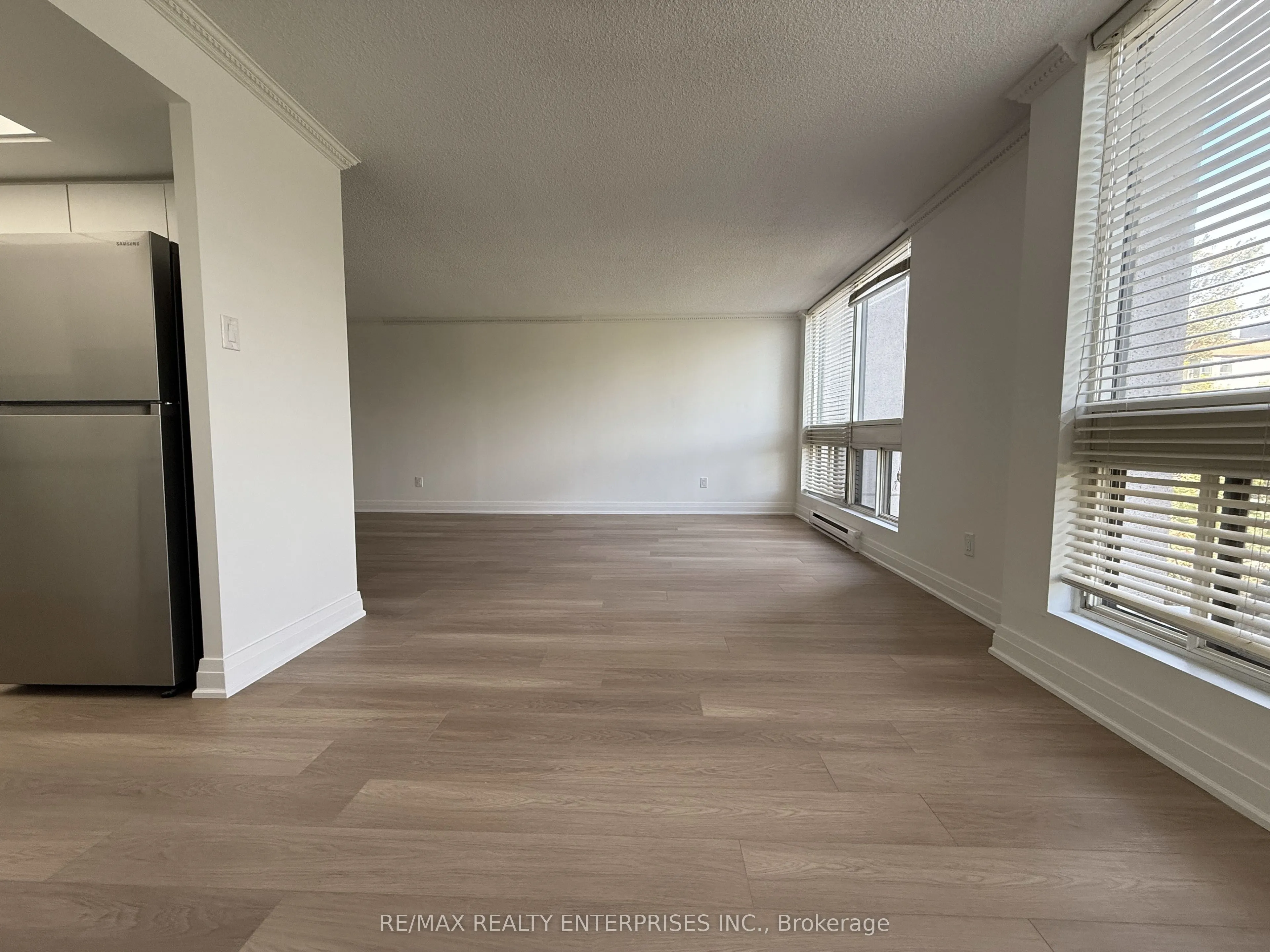 5 Kenneth Avenue, #201