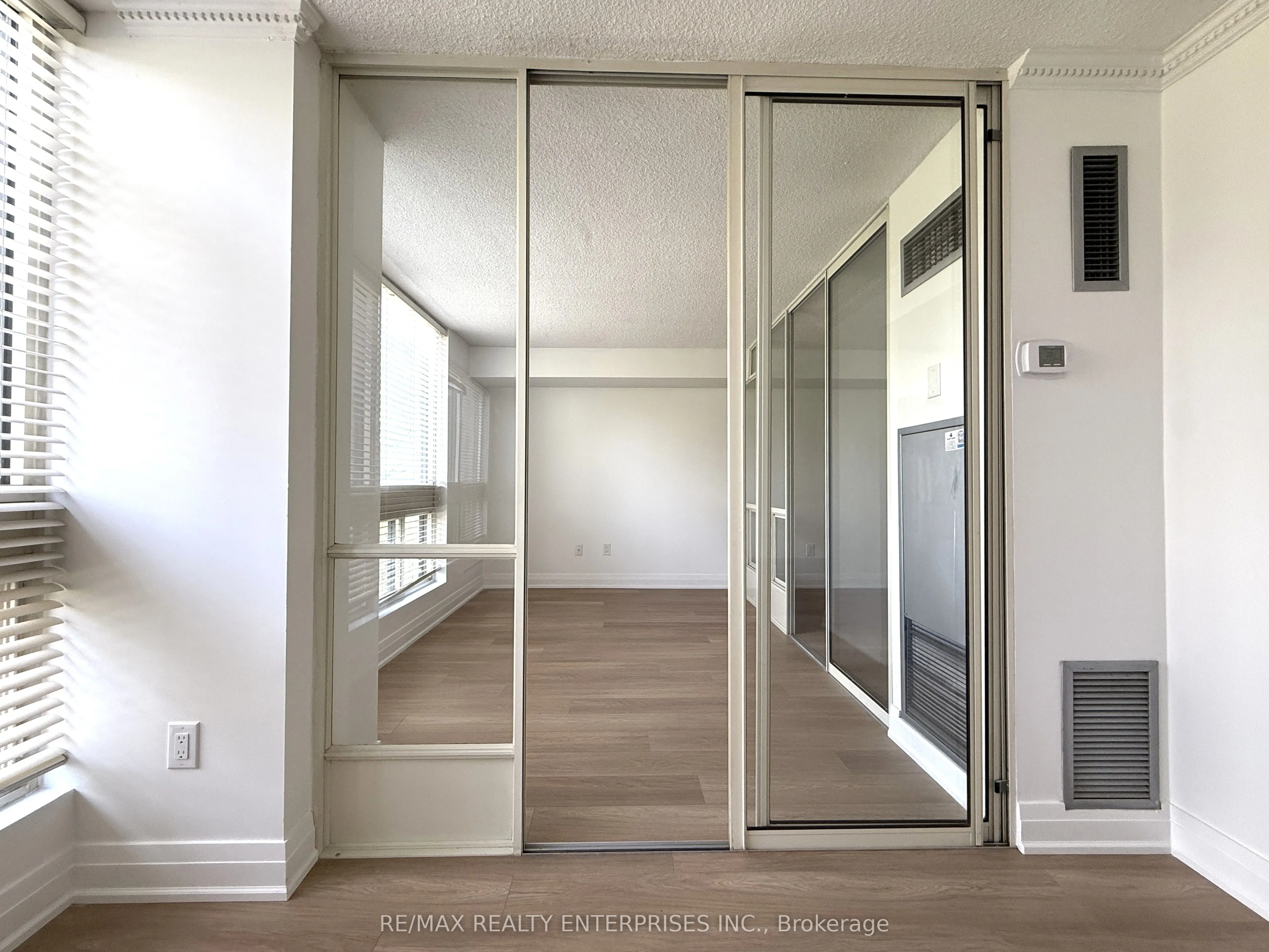 5 Kenneth Avenue, #201