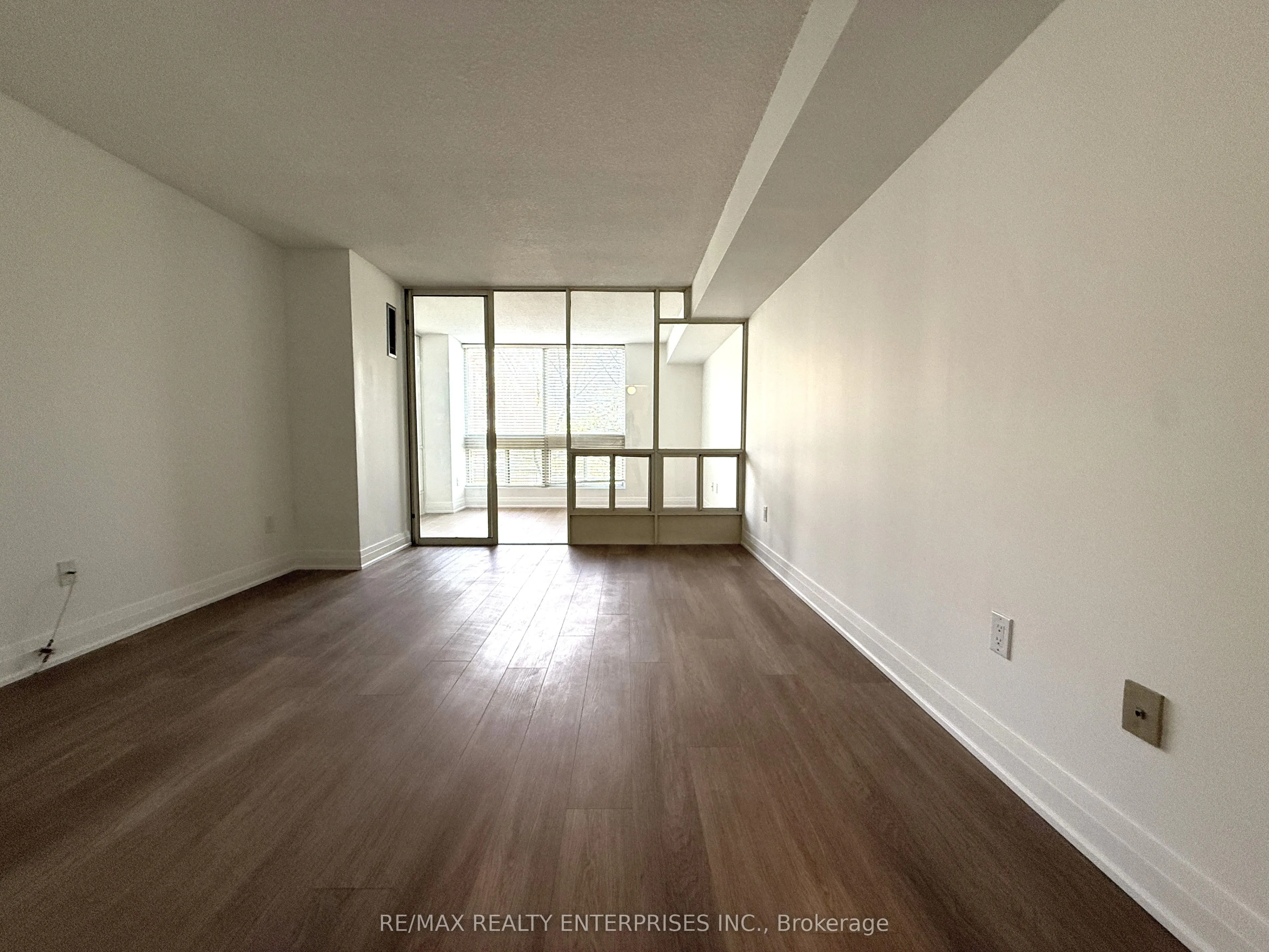 5 Kenneth Avenue, #201