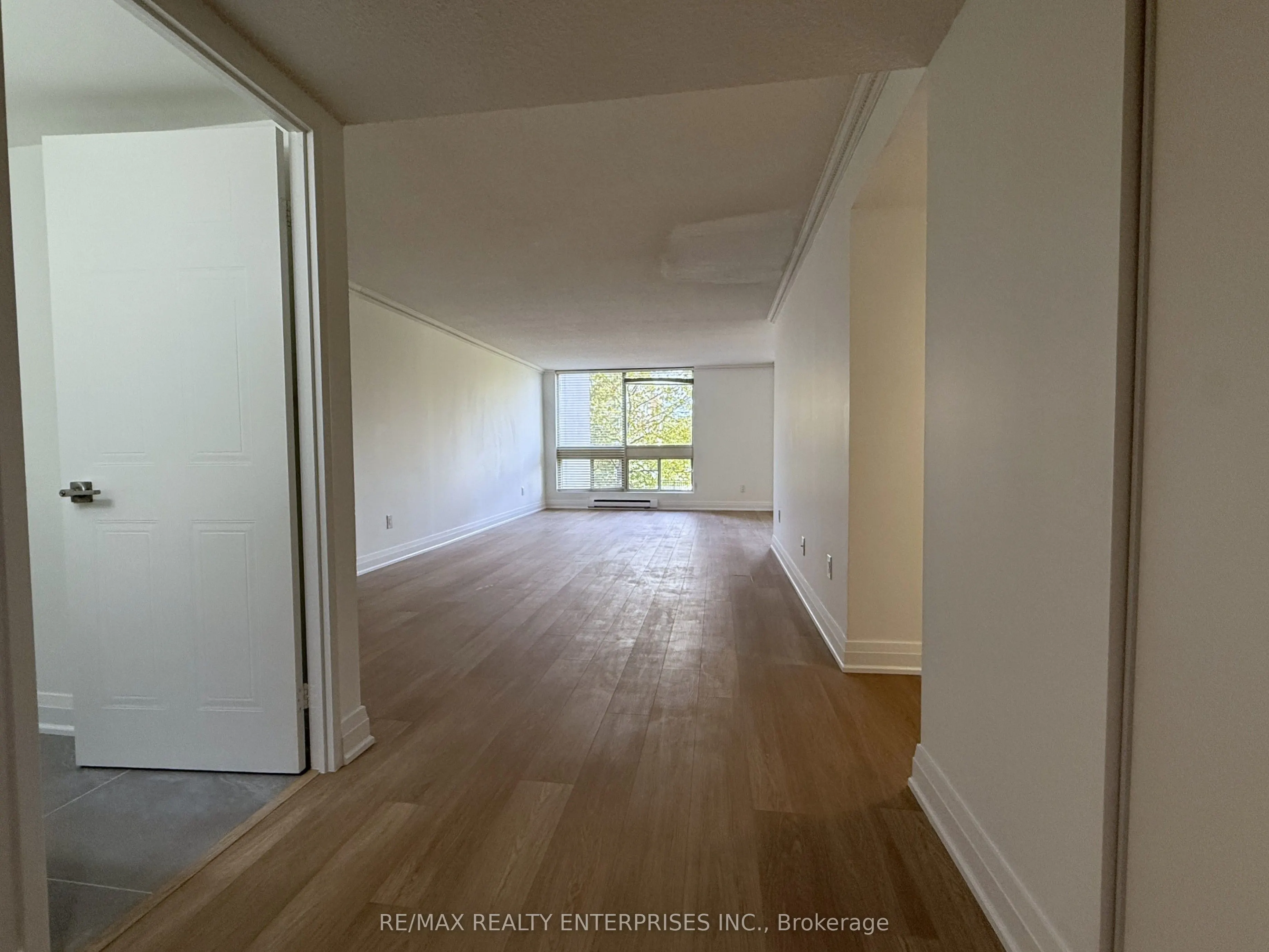 5 Kenneth Avenue, #201