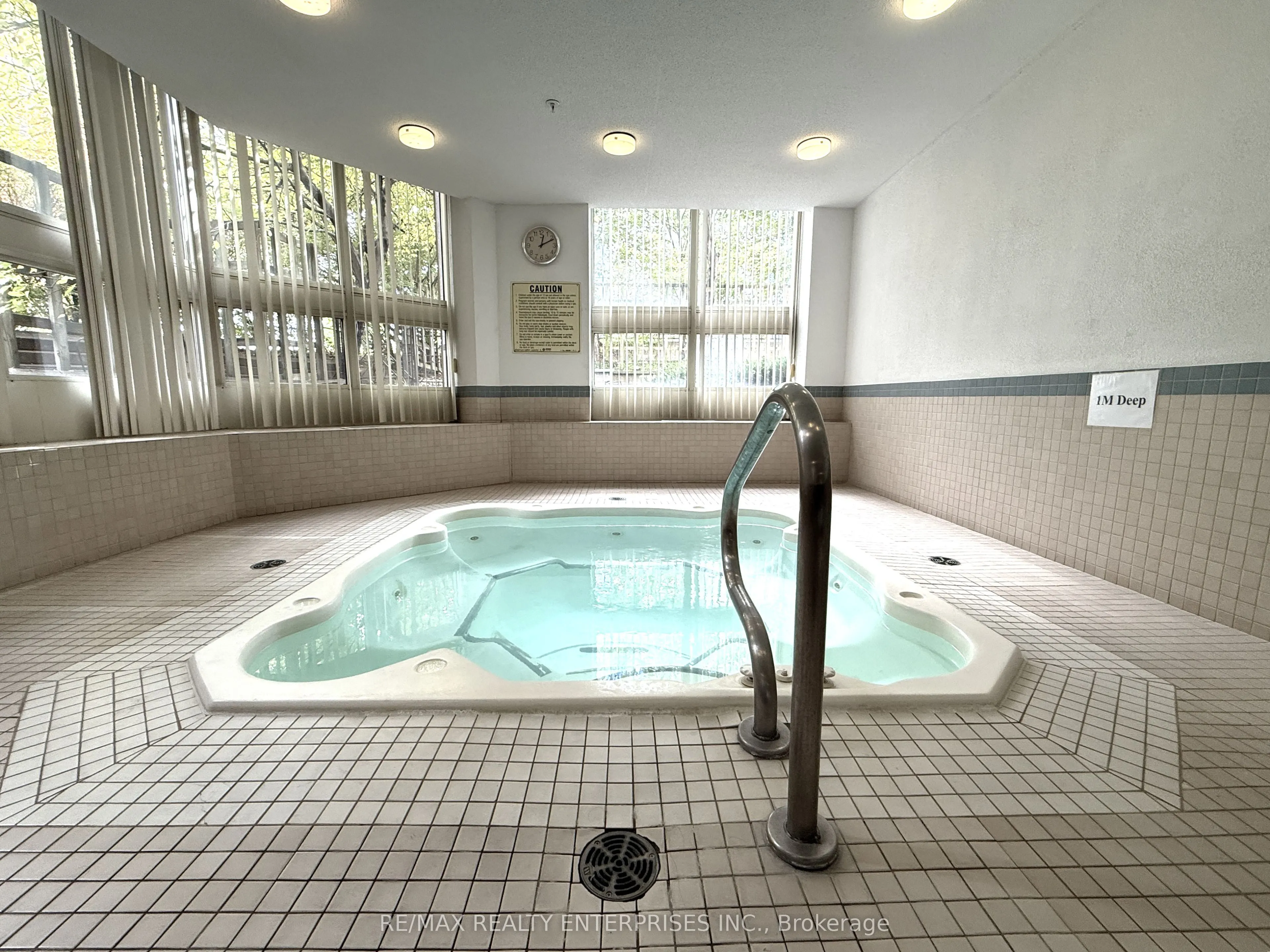 5 Kenneth Avenue, #201