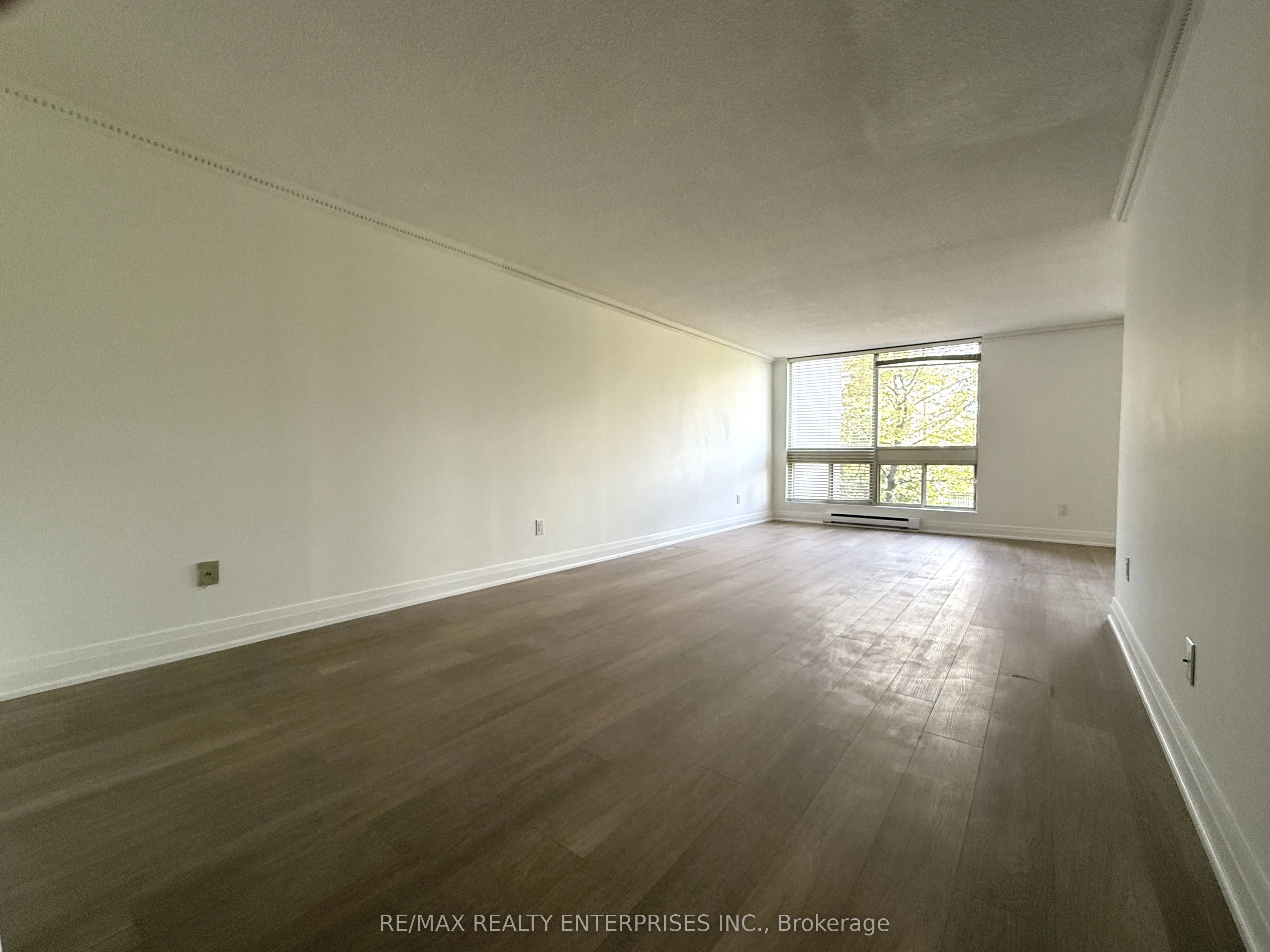 5 Kenneth Avenue, #201