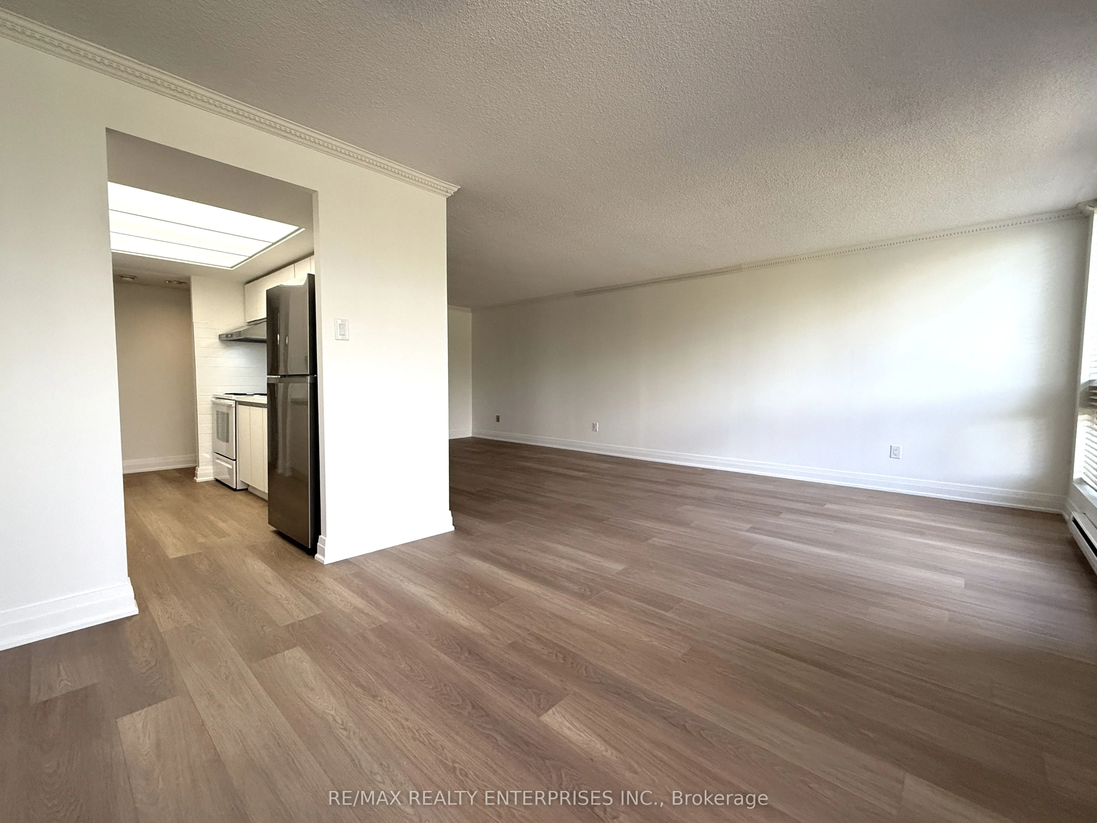 5 Kenneth Avenue, #201