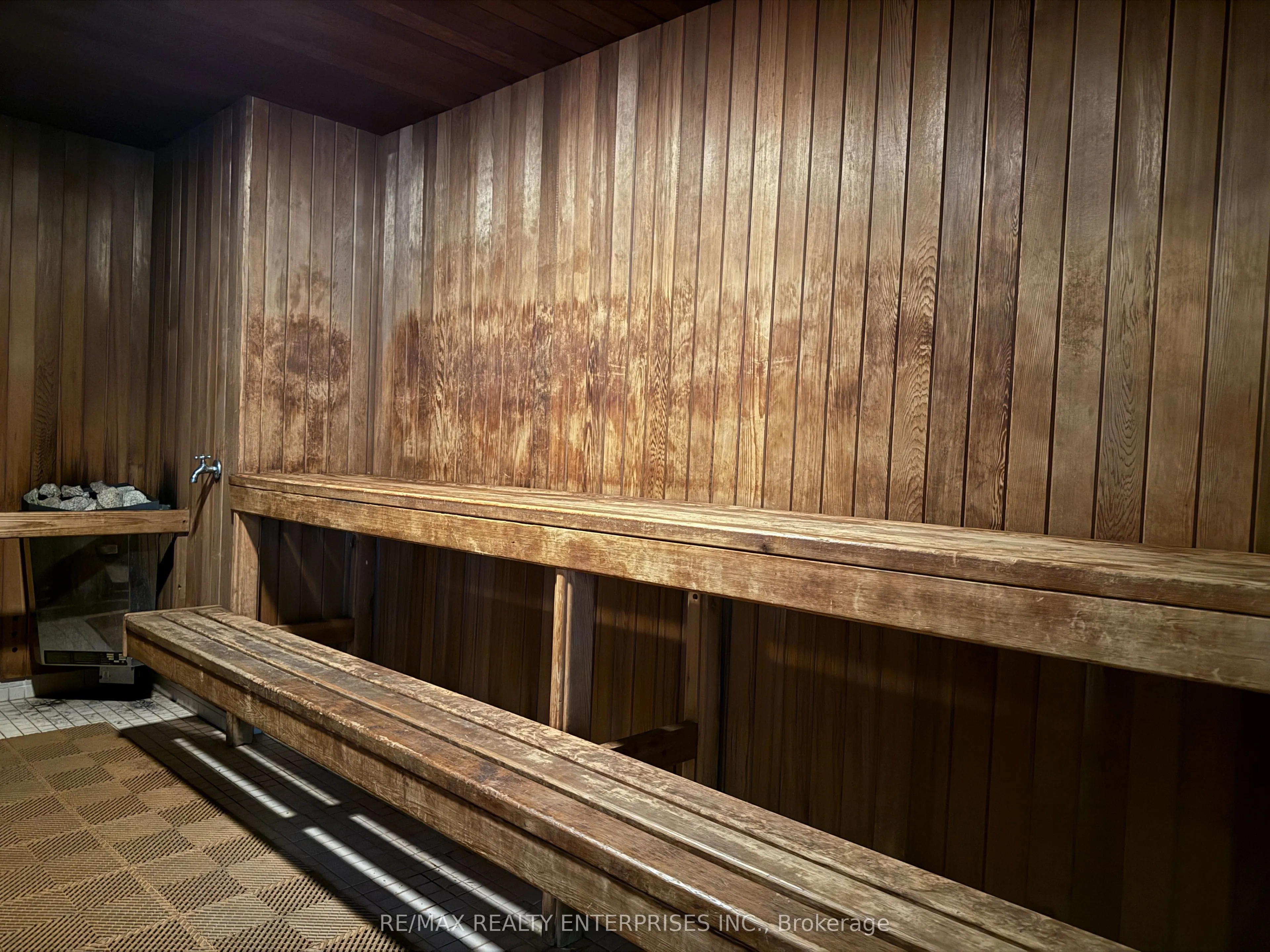 5 Kenneth Avenue, #201