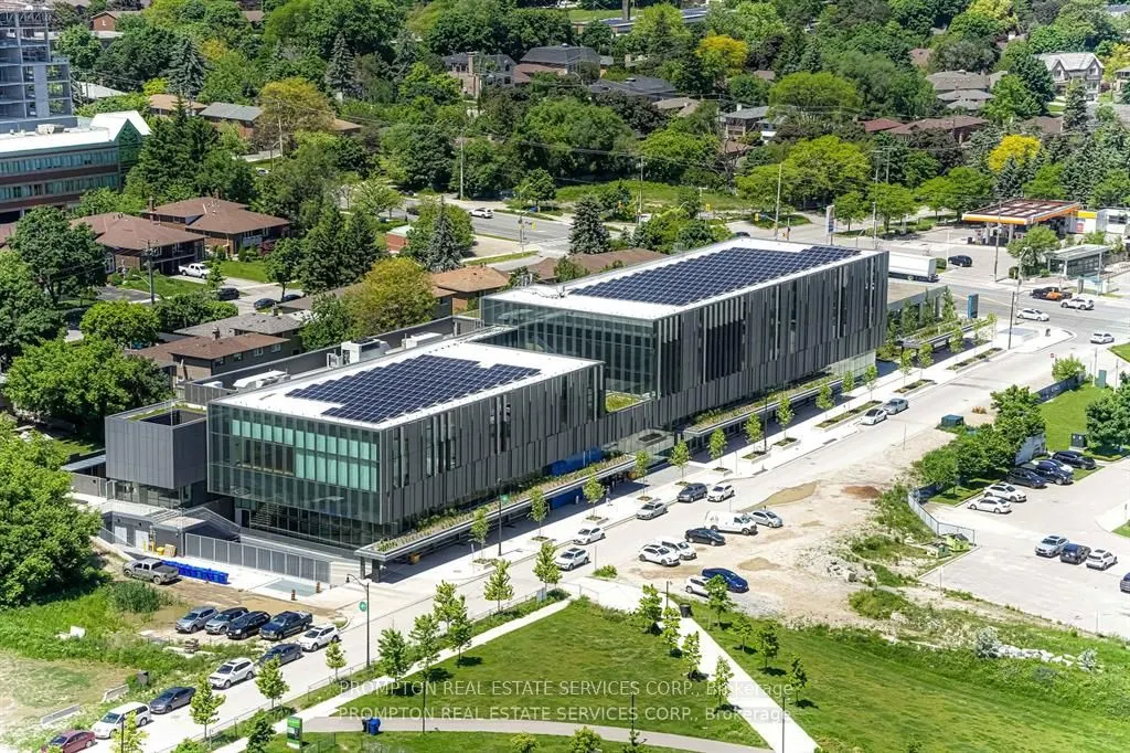 95 McMahon Drive, #2009