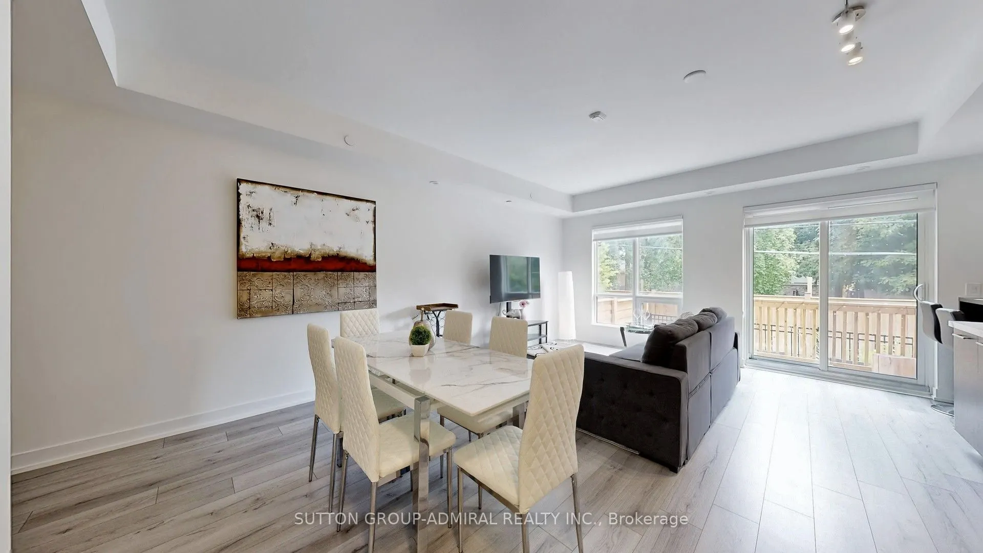 851 Sheppard Avenue W, #TH20