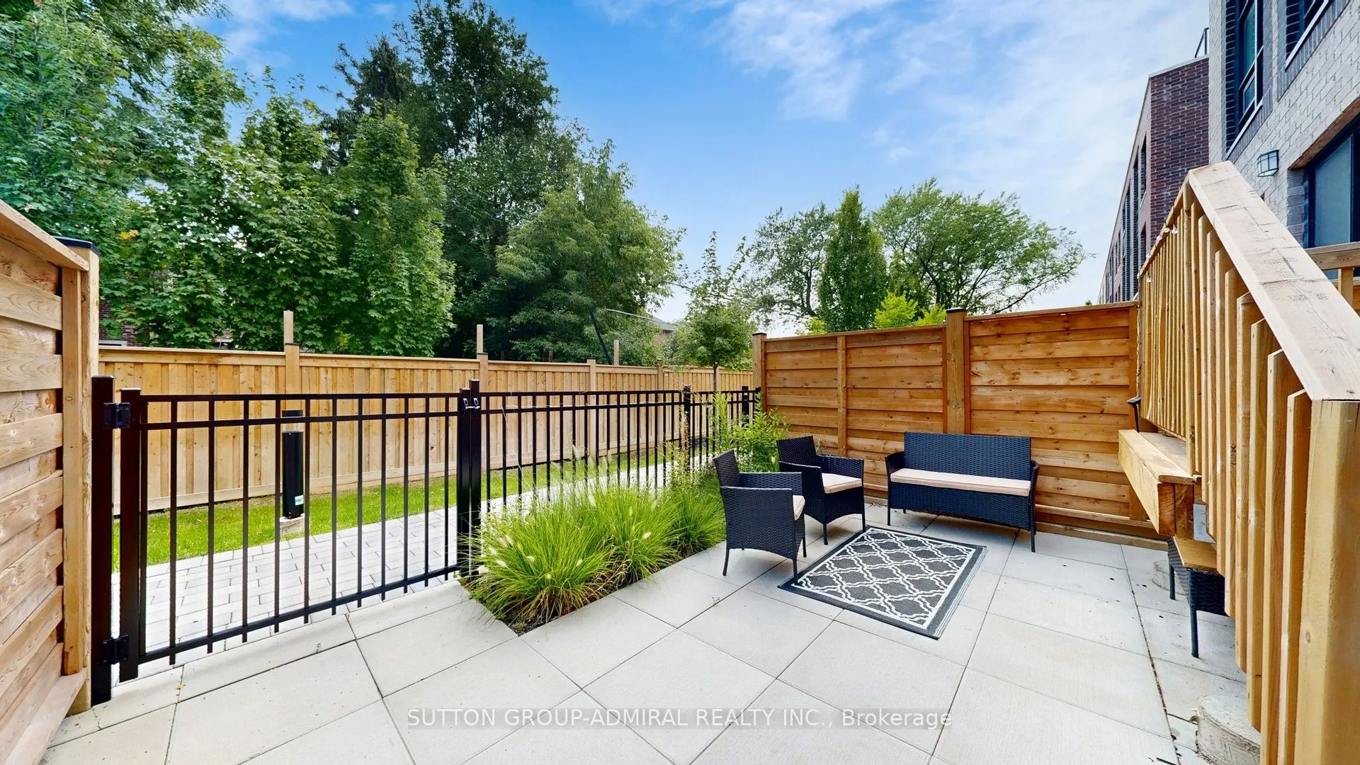 851 Sheppard Avenue W, #TH20