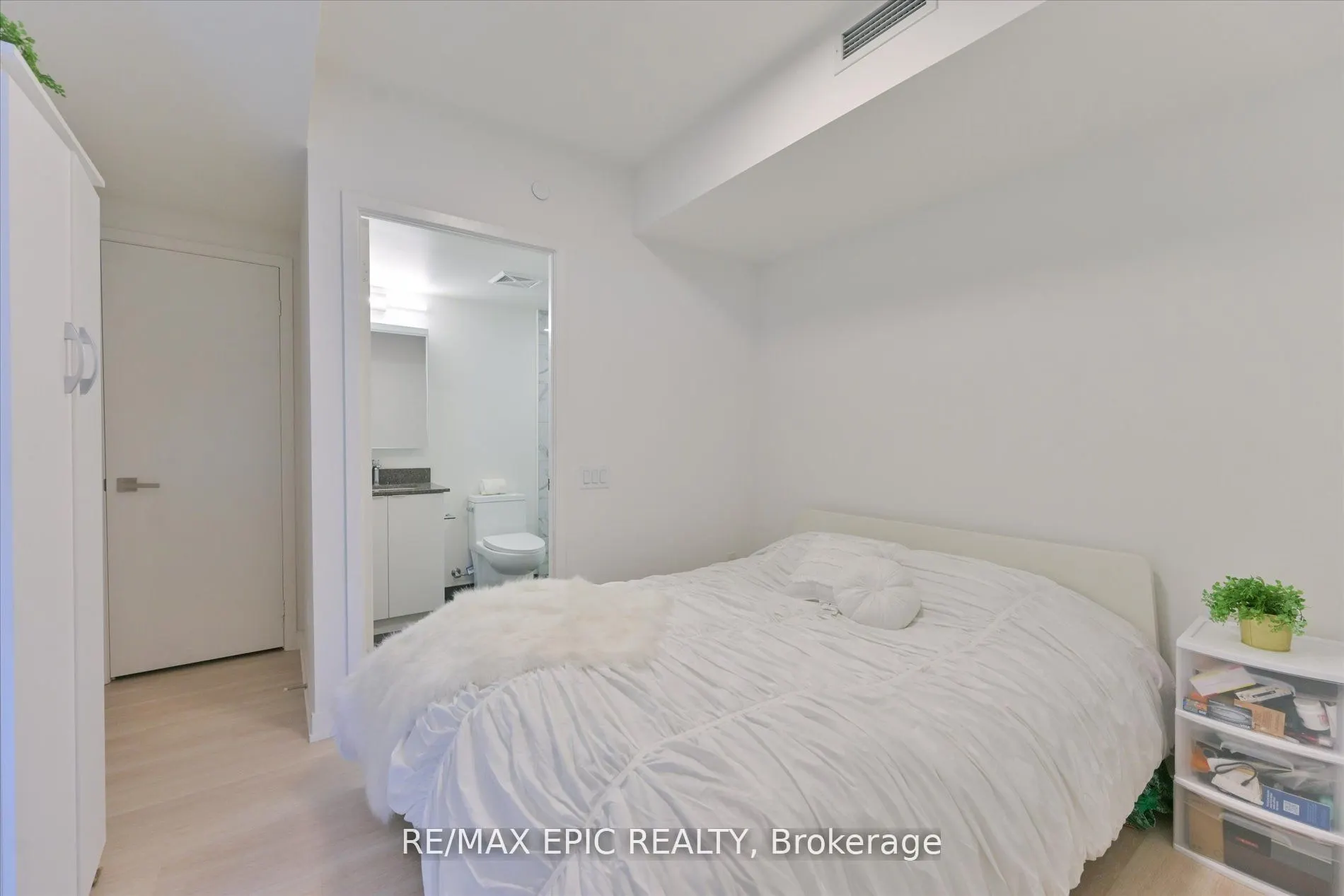 500 Wilson Avenue, #622