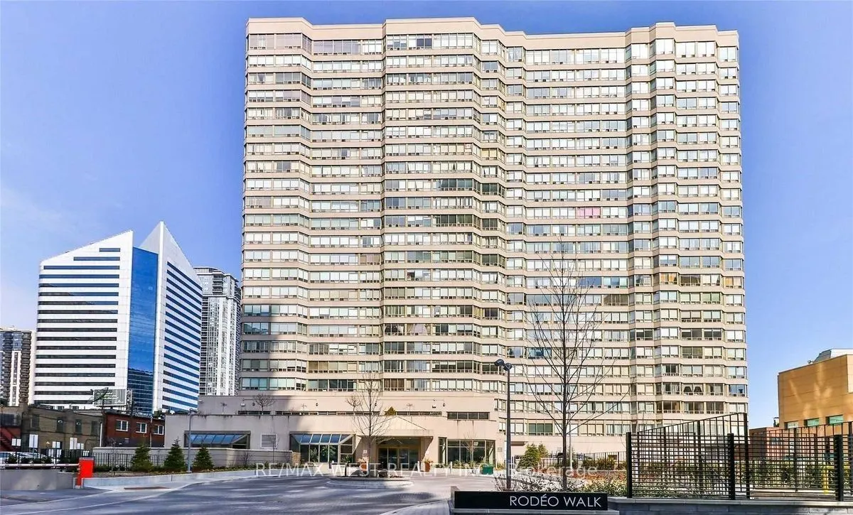 30 Greenfield Avenue, #1412