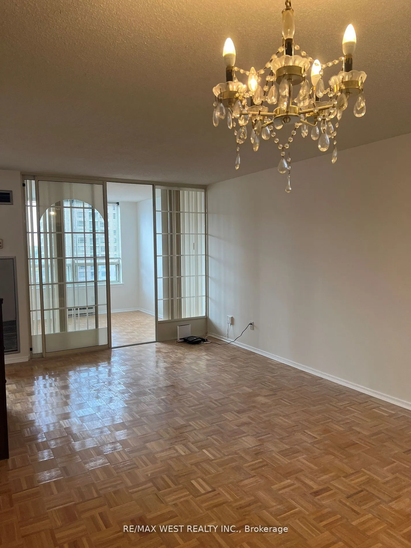 30 Greenfield Avenue, #1412