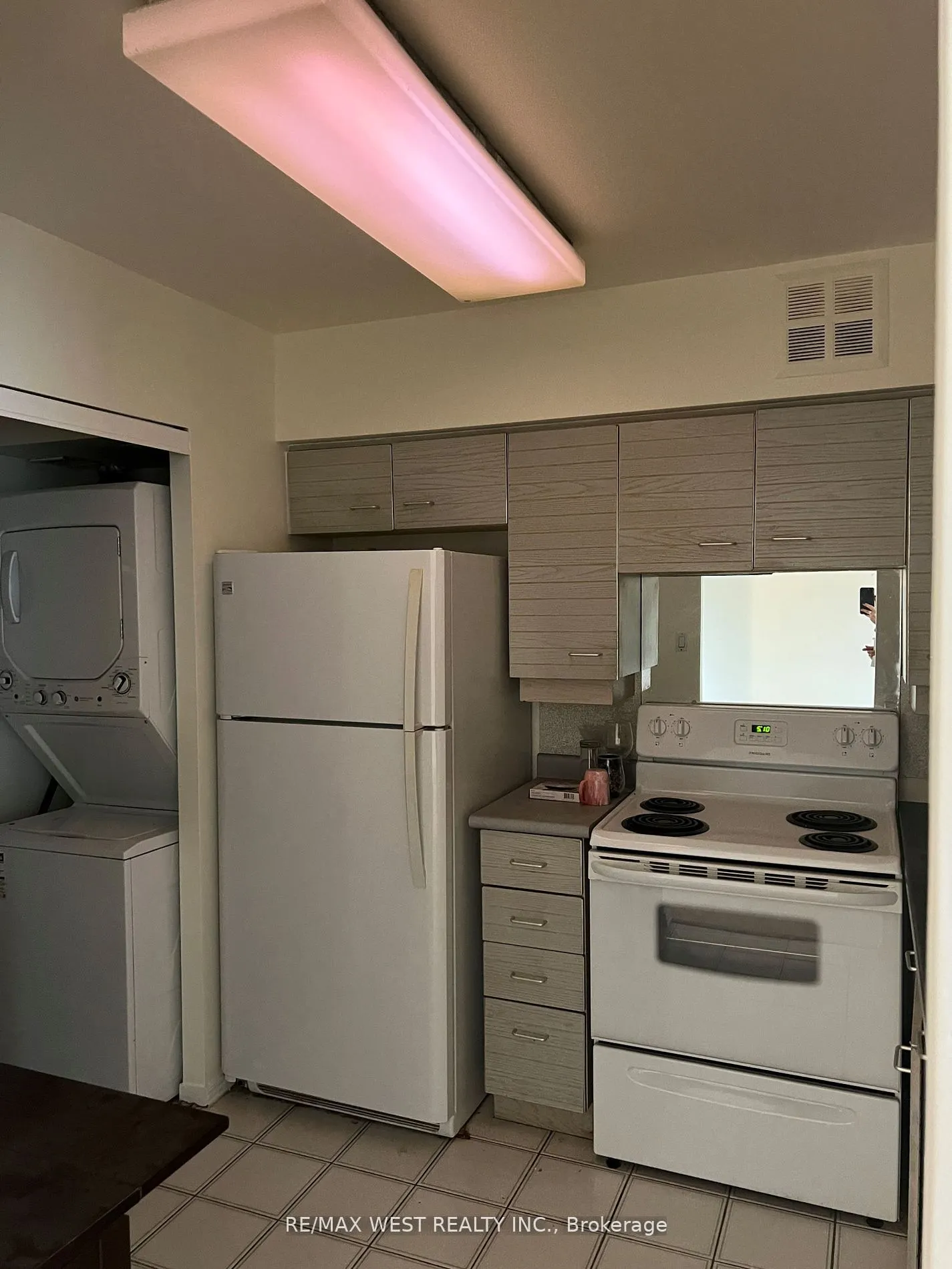 30 Greenfield Avenue, #1412