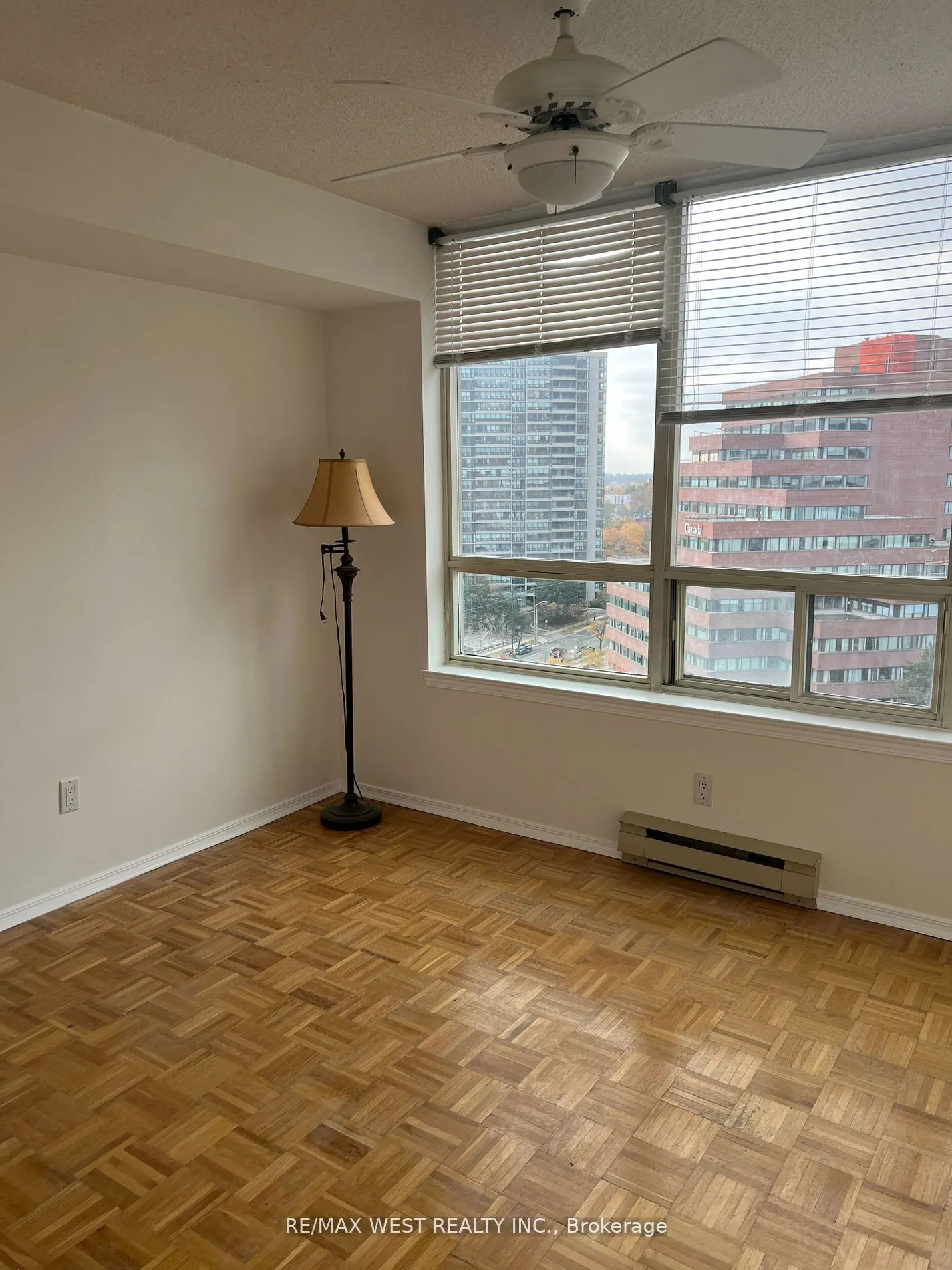 30 Greenfield Avenue, #1412