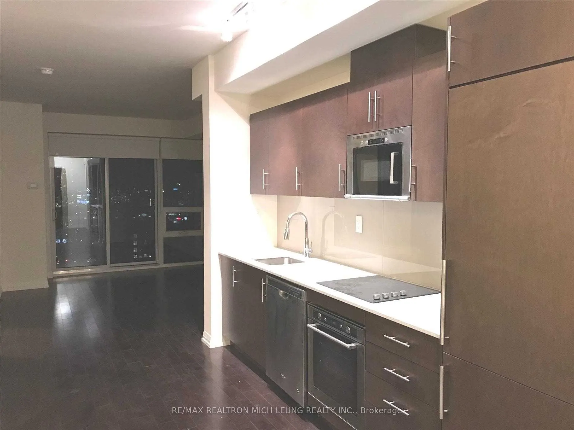 460 Adelaide Street E, #1826