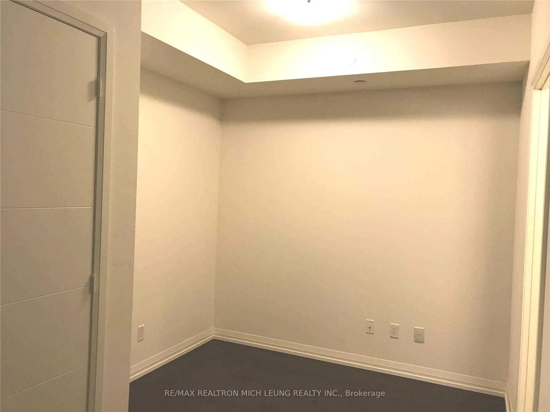 460 Adelaide Street E, #1826