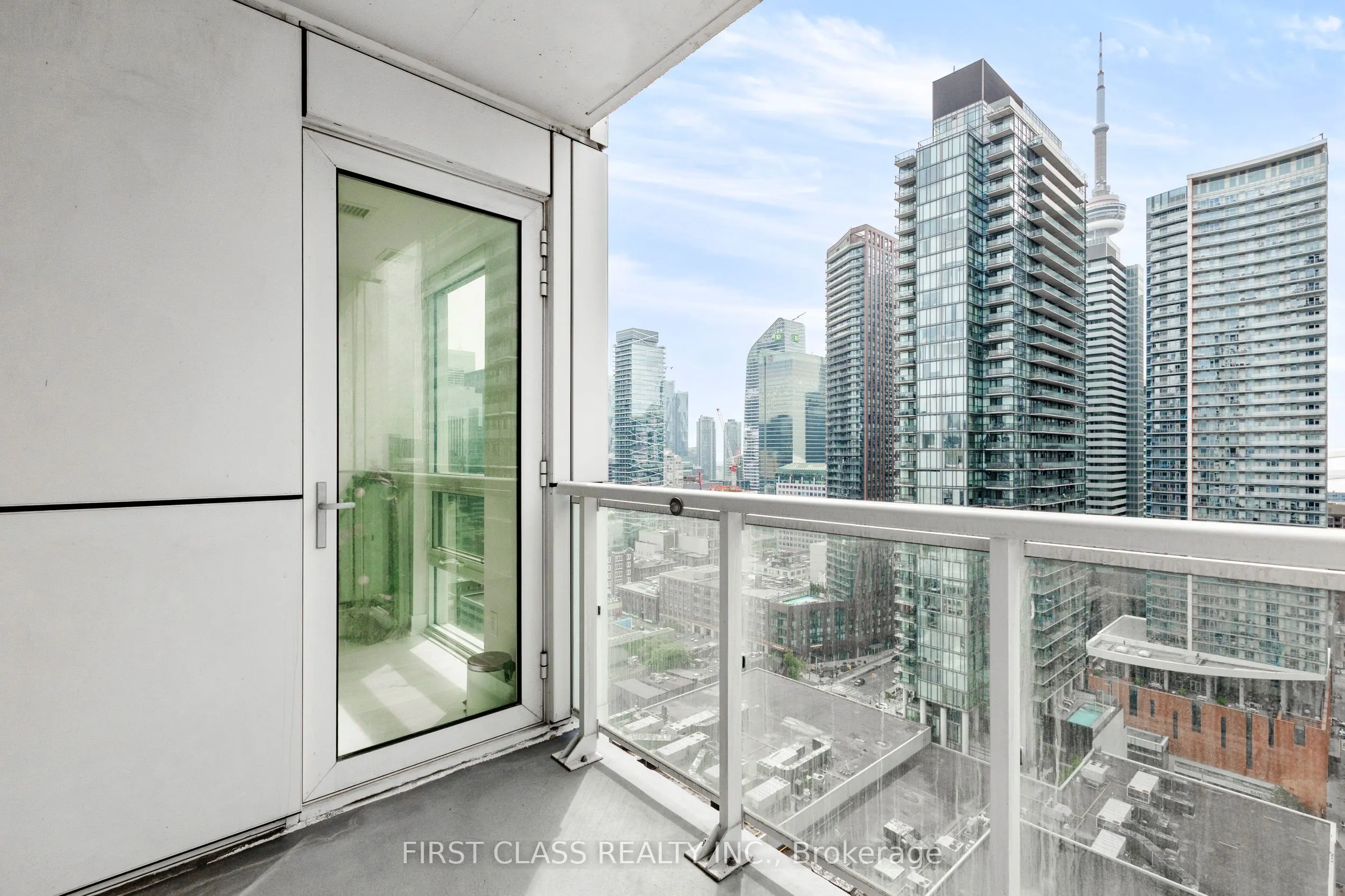 318 Richmond Street, #2408