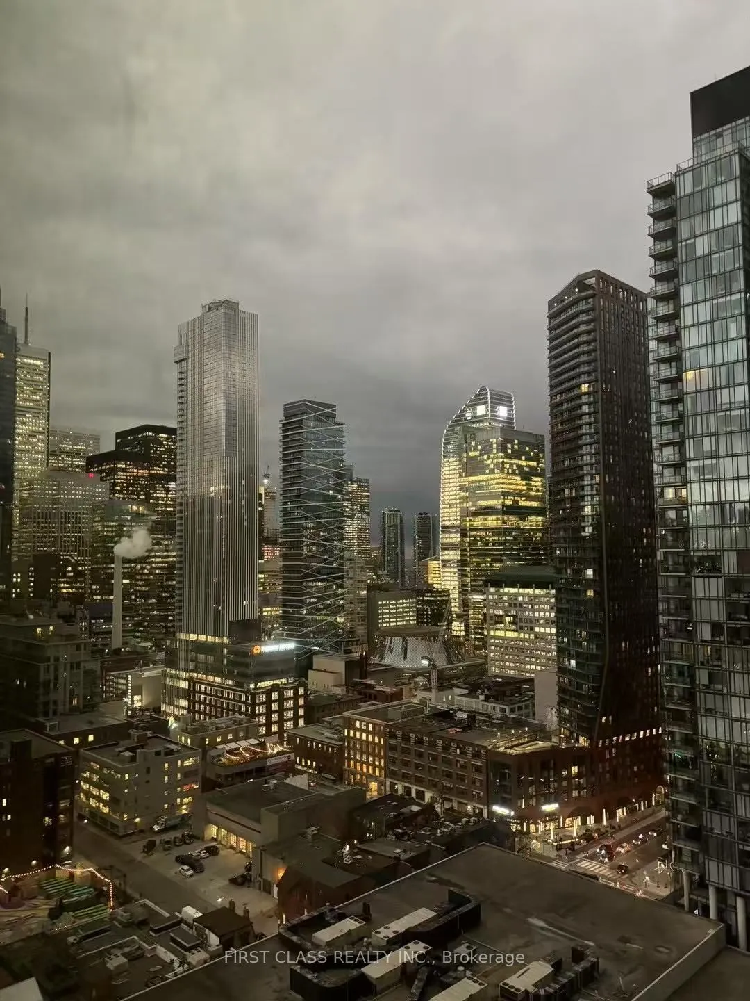 318 Richmond Street, #2408