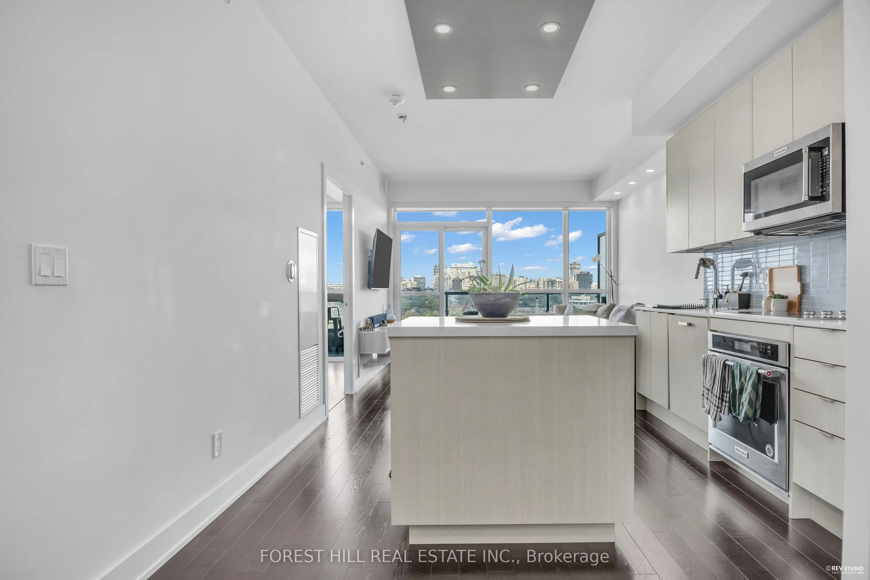 181 Bedford Road, #1403