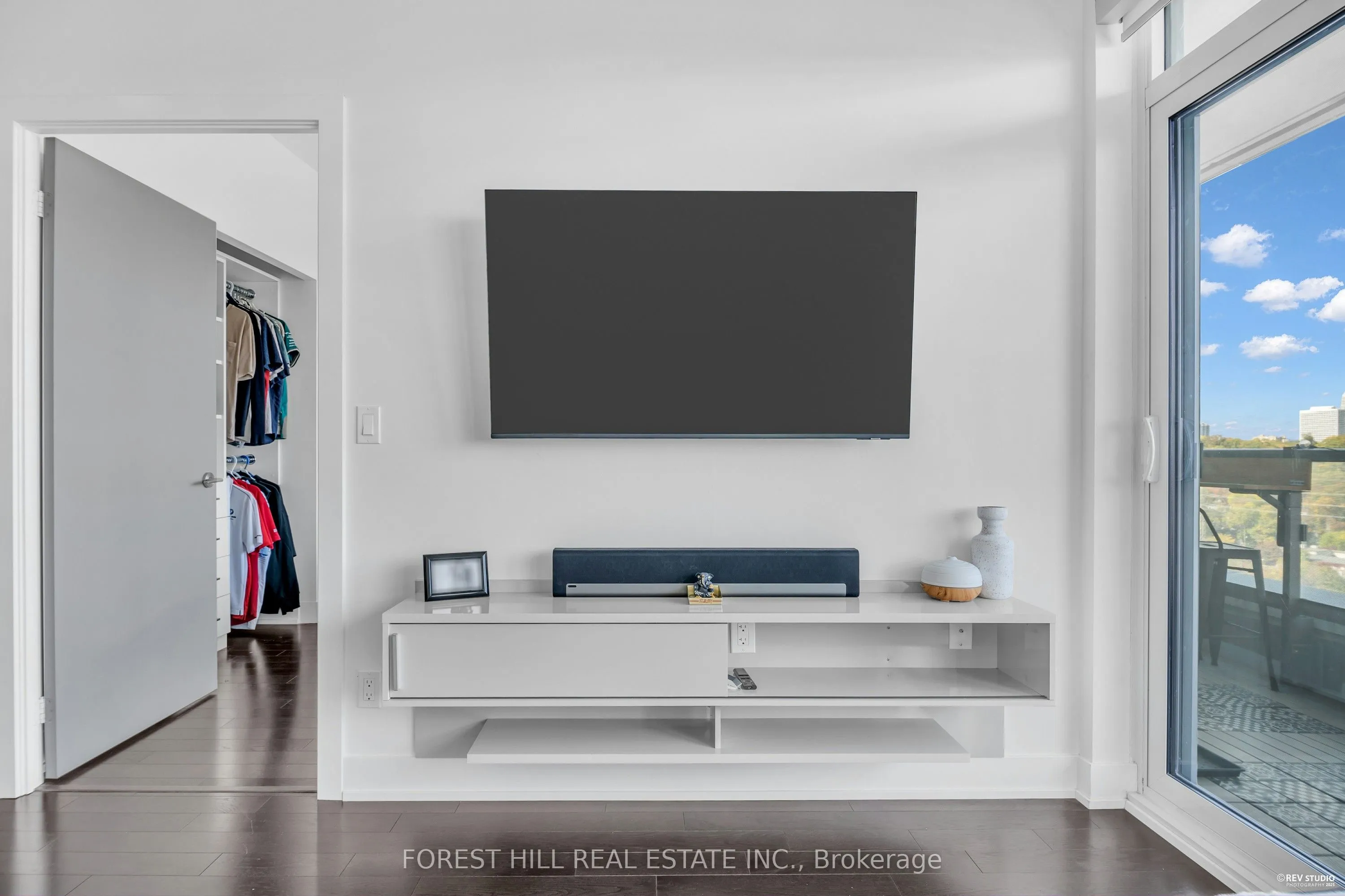 181 Bedford Road, #1403