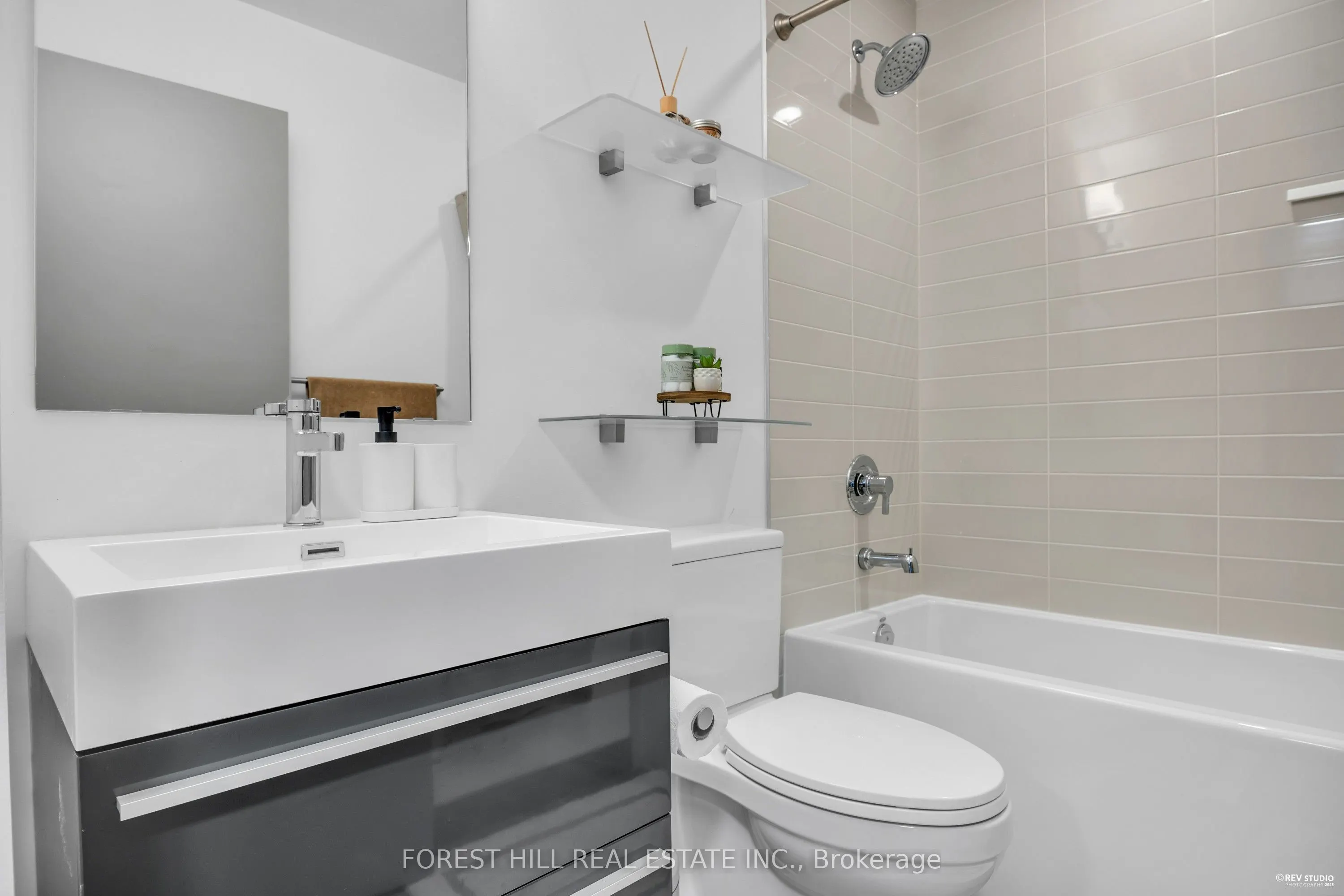 181 Bedford Road, #1403