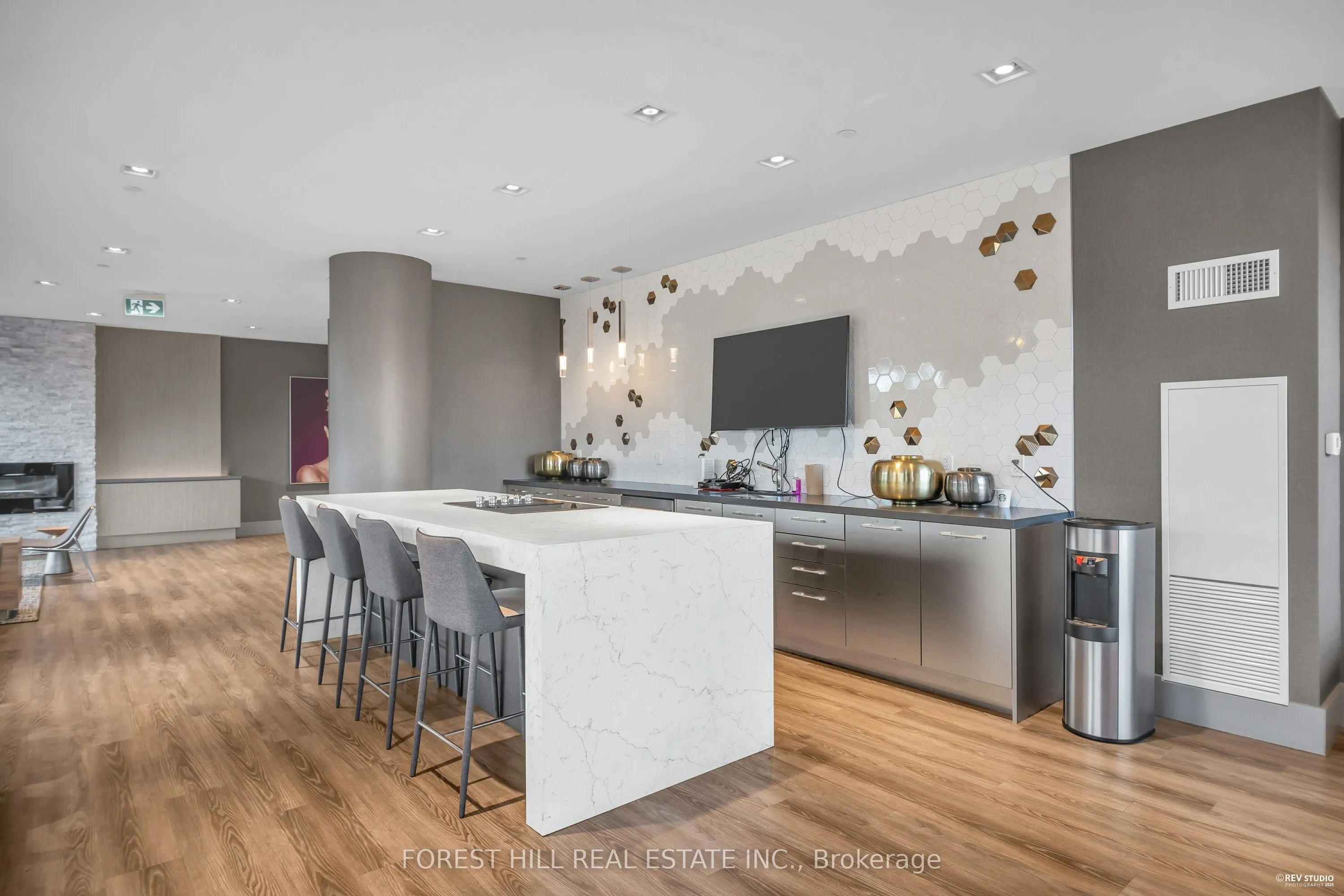 181 Bedford Road, #1403